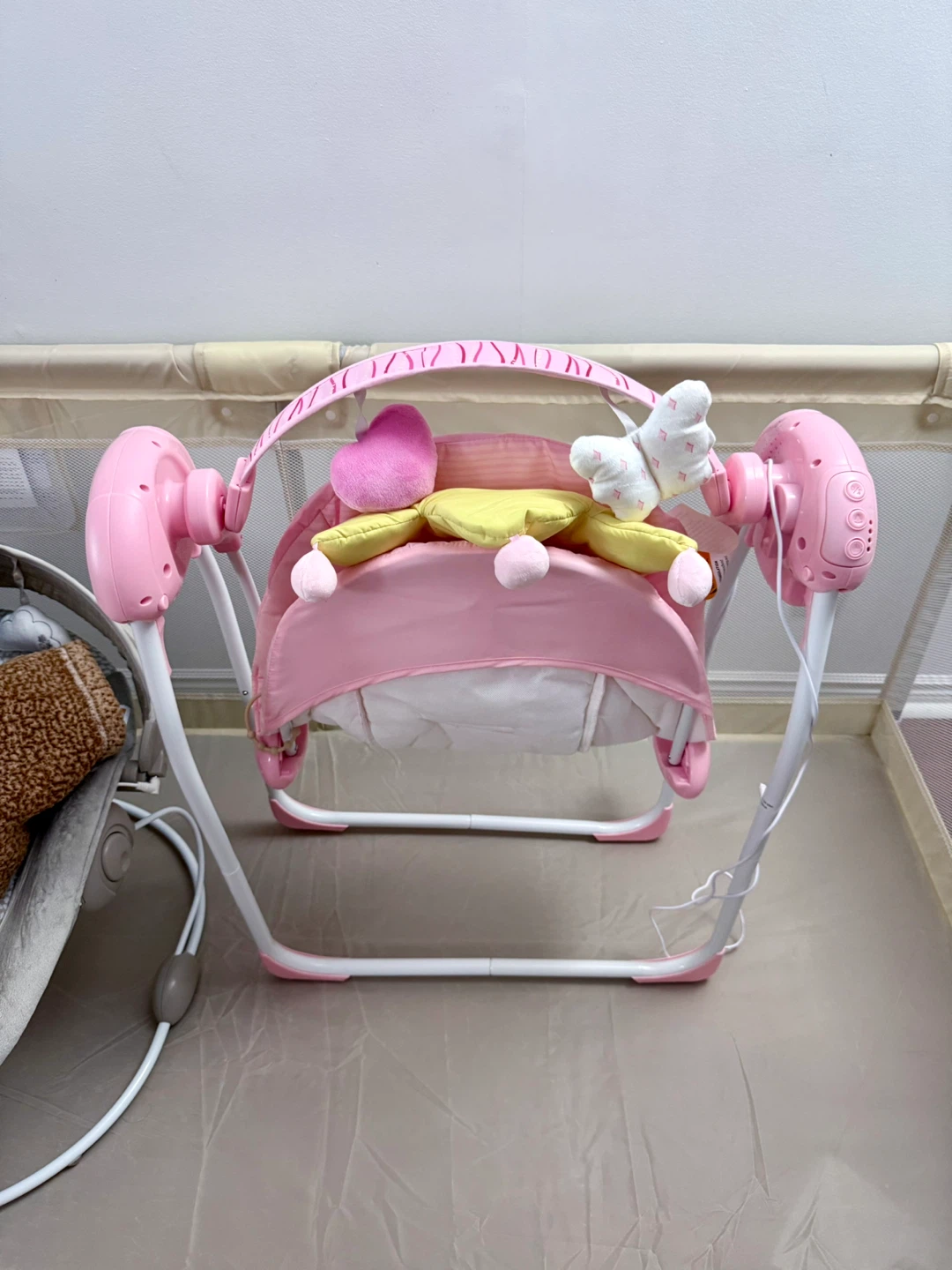 Monniebaby Portable Infant Swing, Pink - photo 4