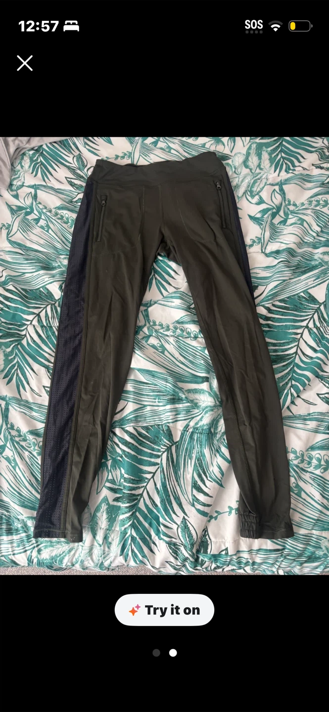 Lululemon Women's Olive Green Joggers