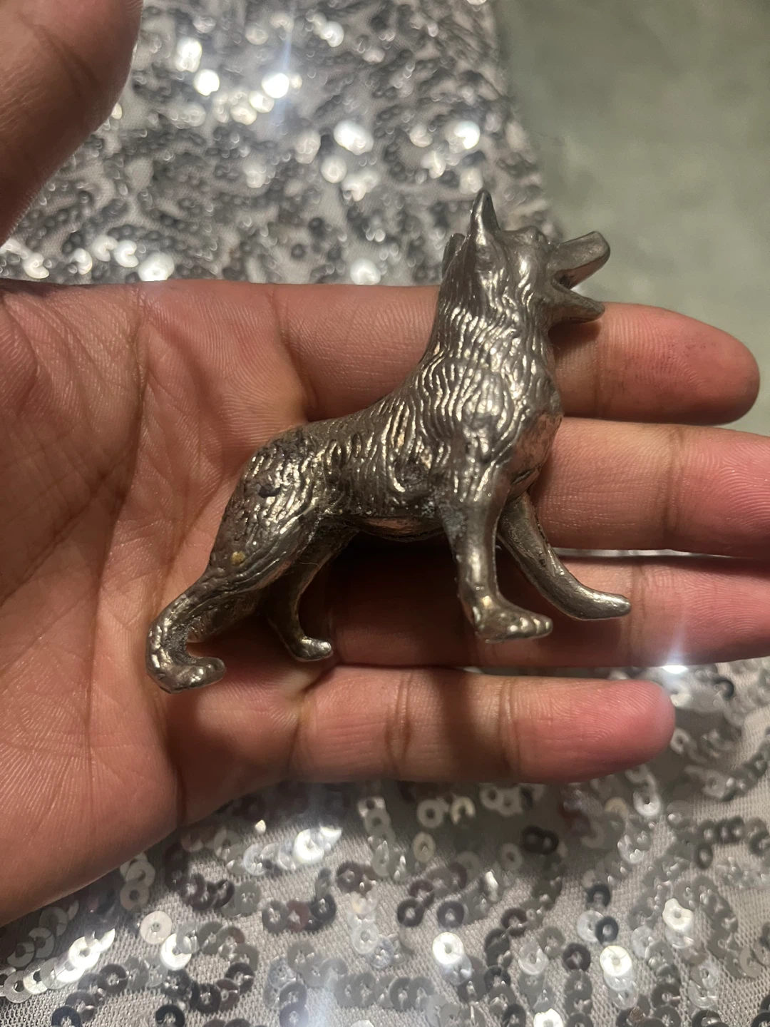 Two Vintage Silver-Tone Wolf Figurines - photo 4