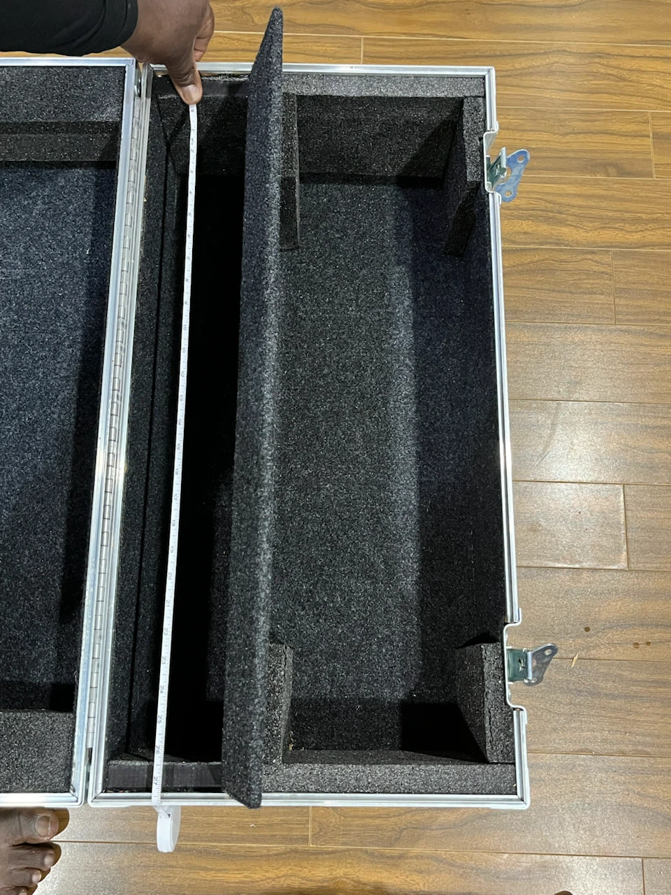 Hard Shell Flight Case w/ wheels!