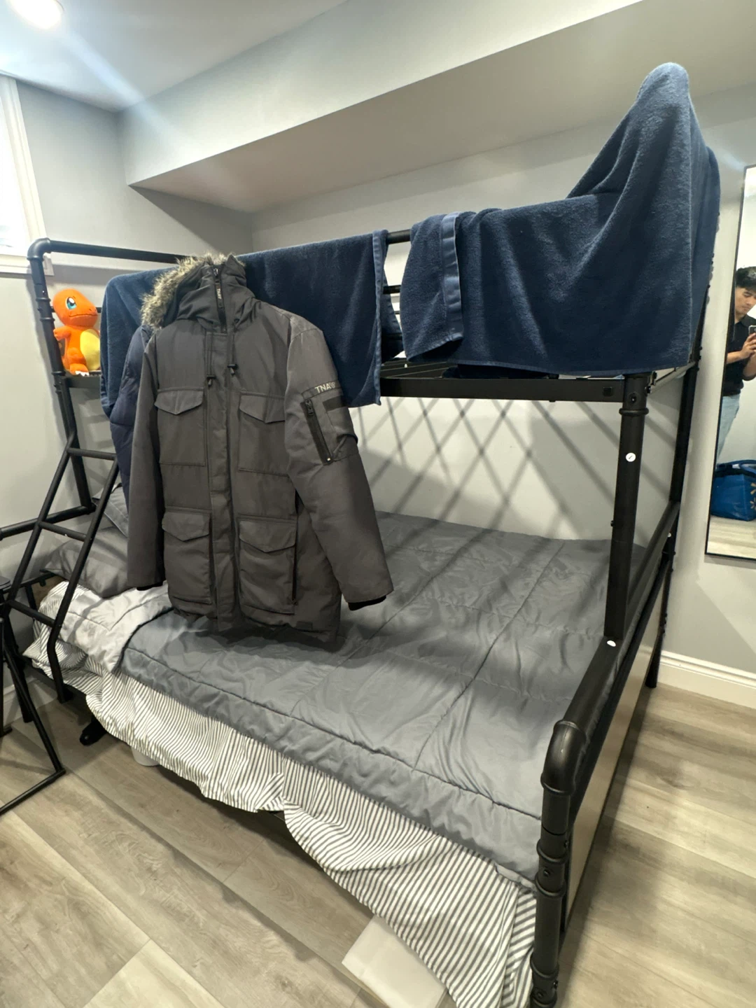 Twin Over Full Metal Bunk Bed – Grey - photo 2