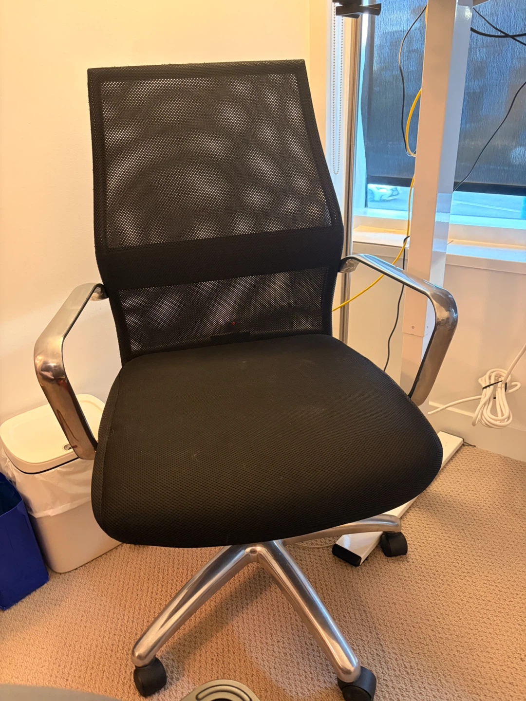 Black Mesh Office Task Chair