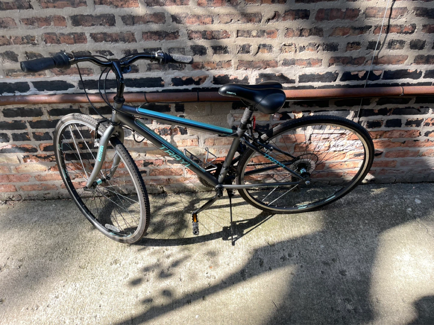 15 Inch Treyl 21 Speed Mountain Bike - photo 2