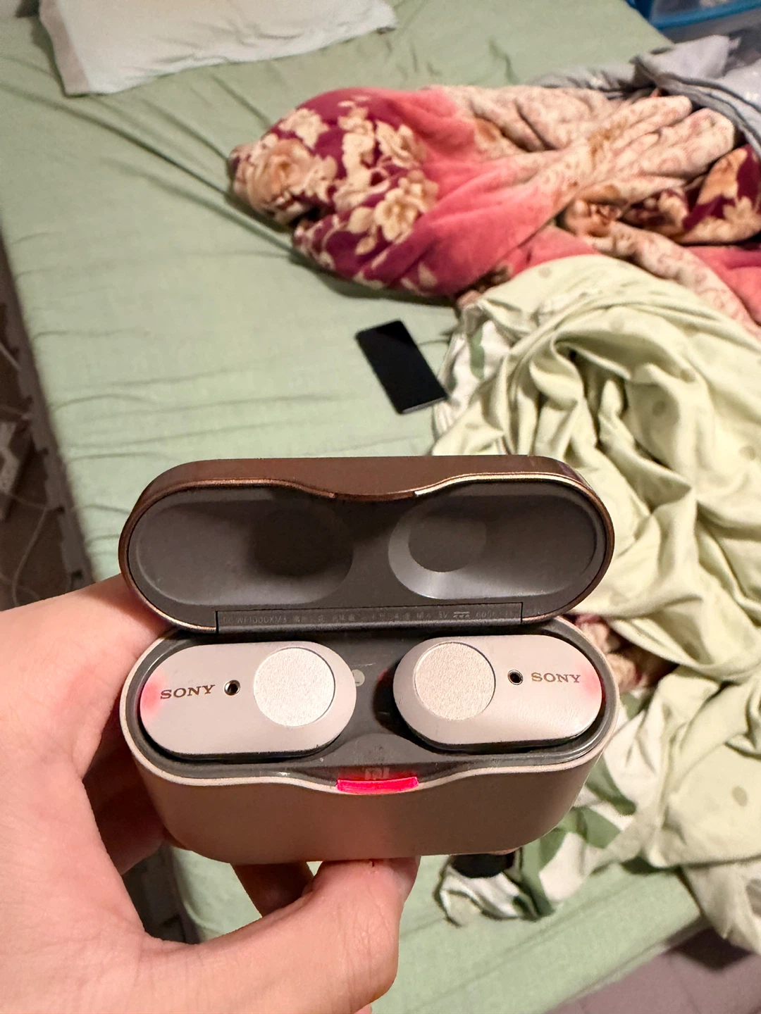 Sony WF-1000XM3 Wireless Earbuds with Charging Case - photo 3