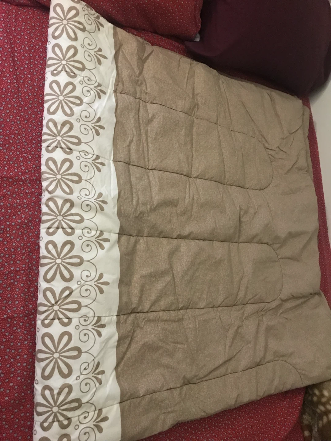Taupe/beige Comforter - photo 3