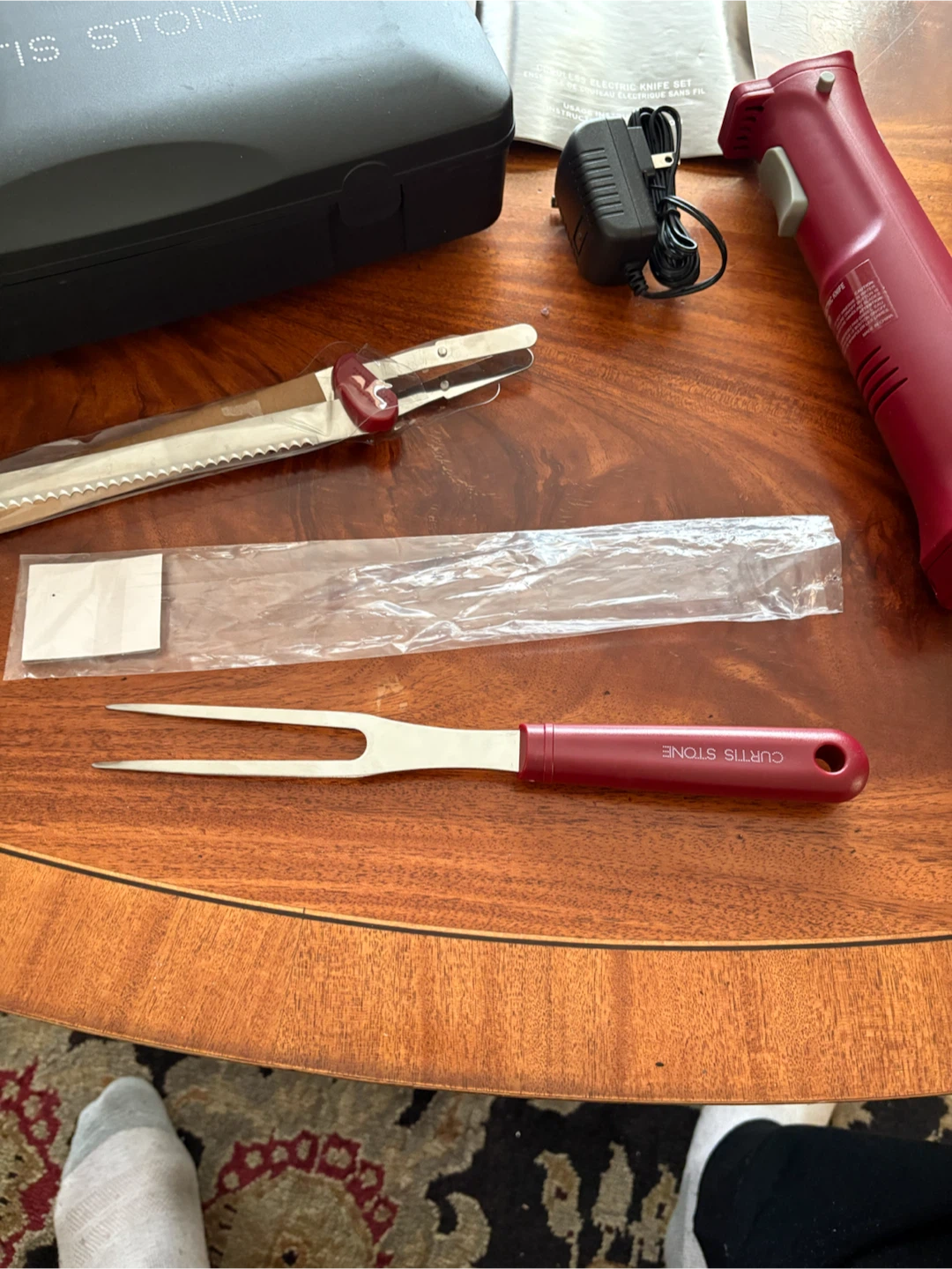 Curtis Stone professional electric knife set - photo 4