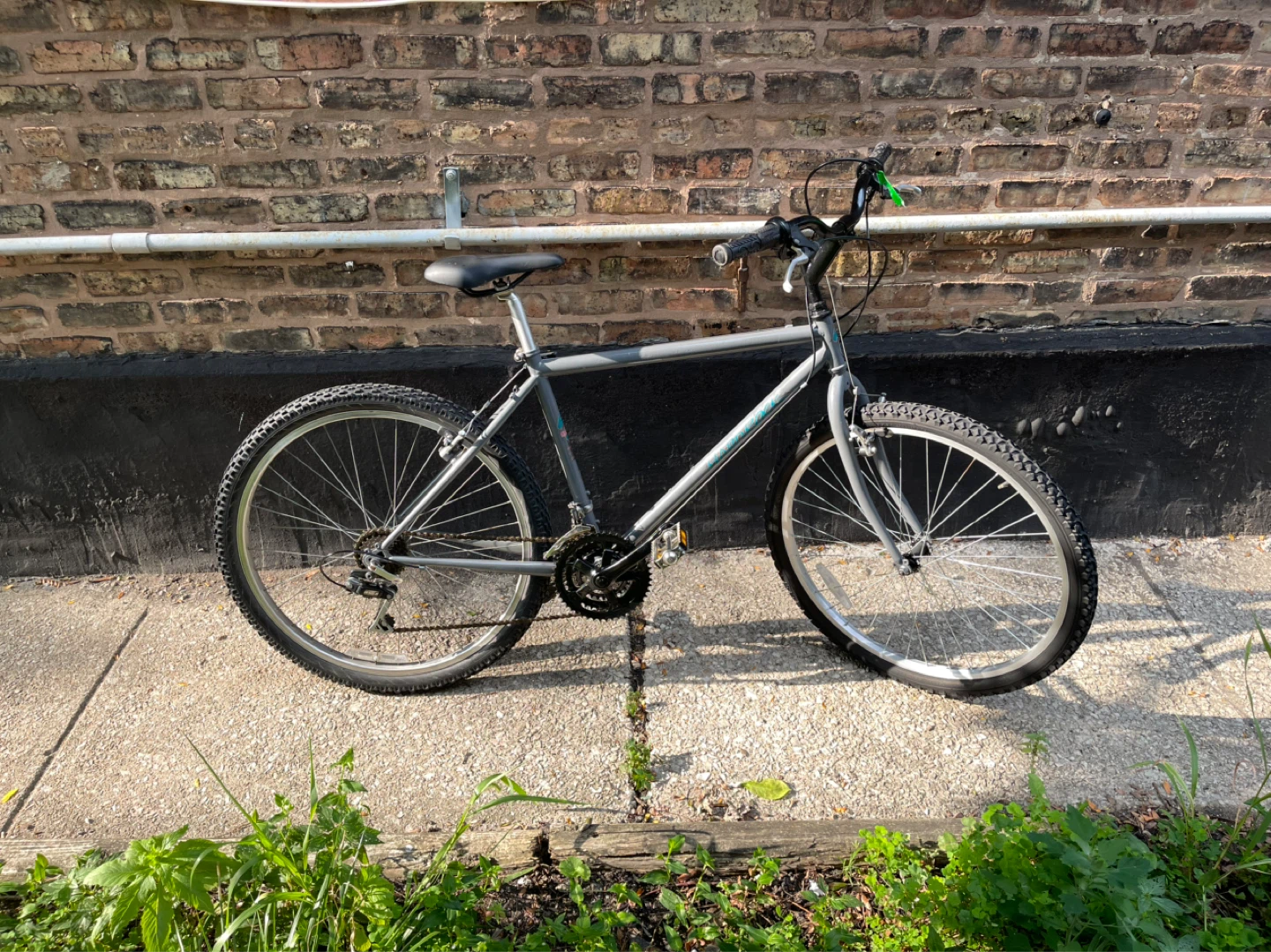 18 inch Specialized Hard Rock Mountain Bike