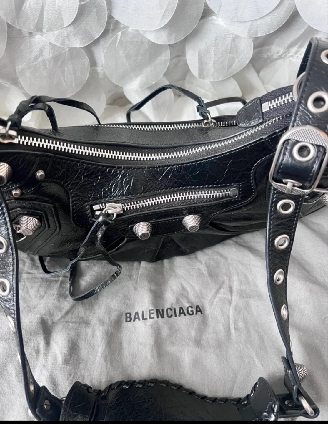 Balenciaga Le Cagole Shoulder Bag - Black - photo 4