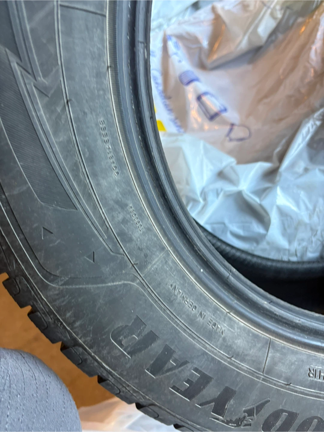 Goodyear UltraGrip Winter Tires - photo 3