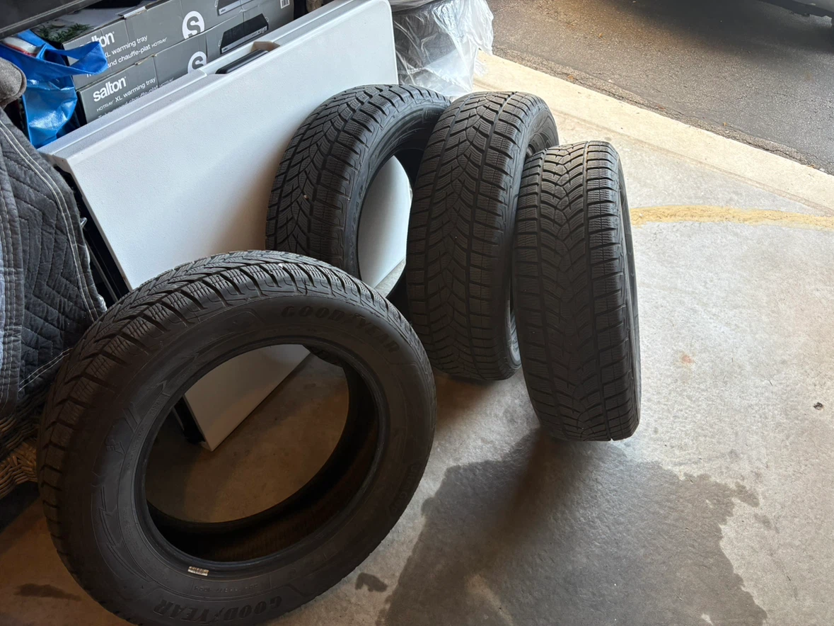 Goodyear UltraGrip Winter Tires - photo 4