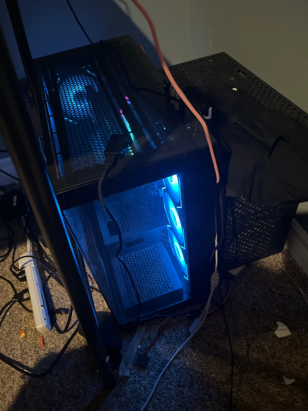 Custom Gaming PC Case with RGB Lighting - photo 2