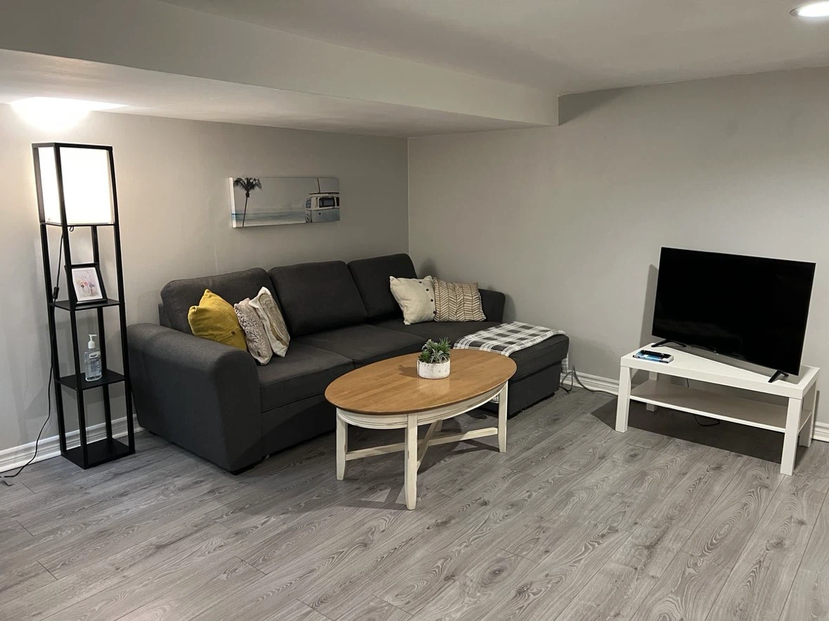 Furnished Bedroom Available For Rent! - photo 3