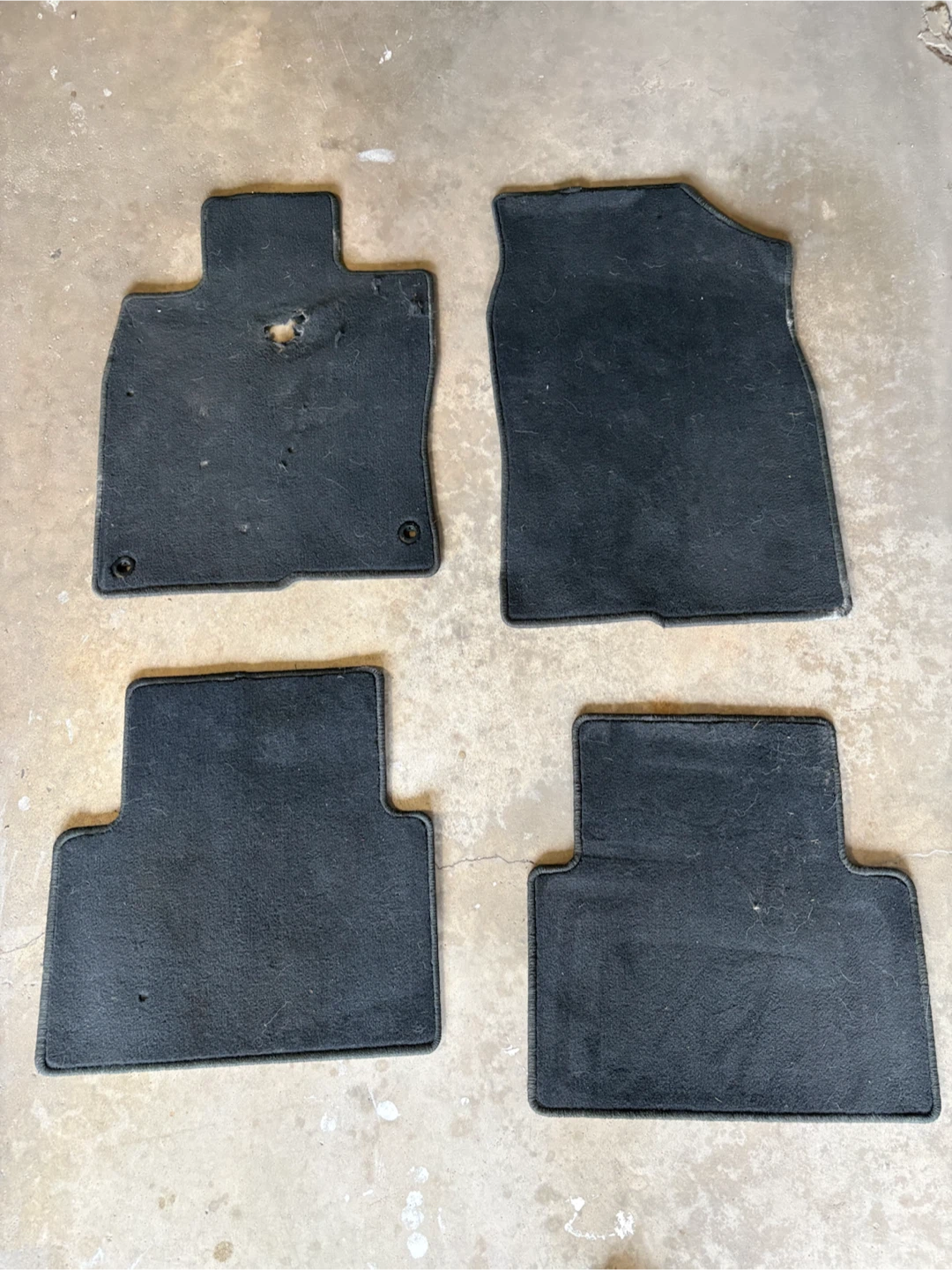 Set of 4 Black Car Floor Mats