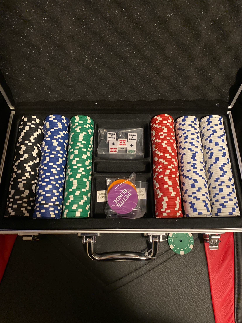Cardinal Classics 300-Piece Poker Set - photo 2