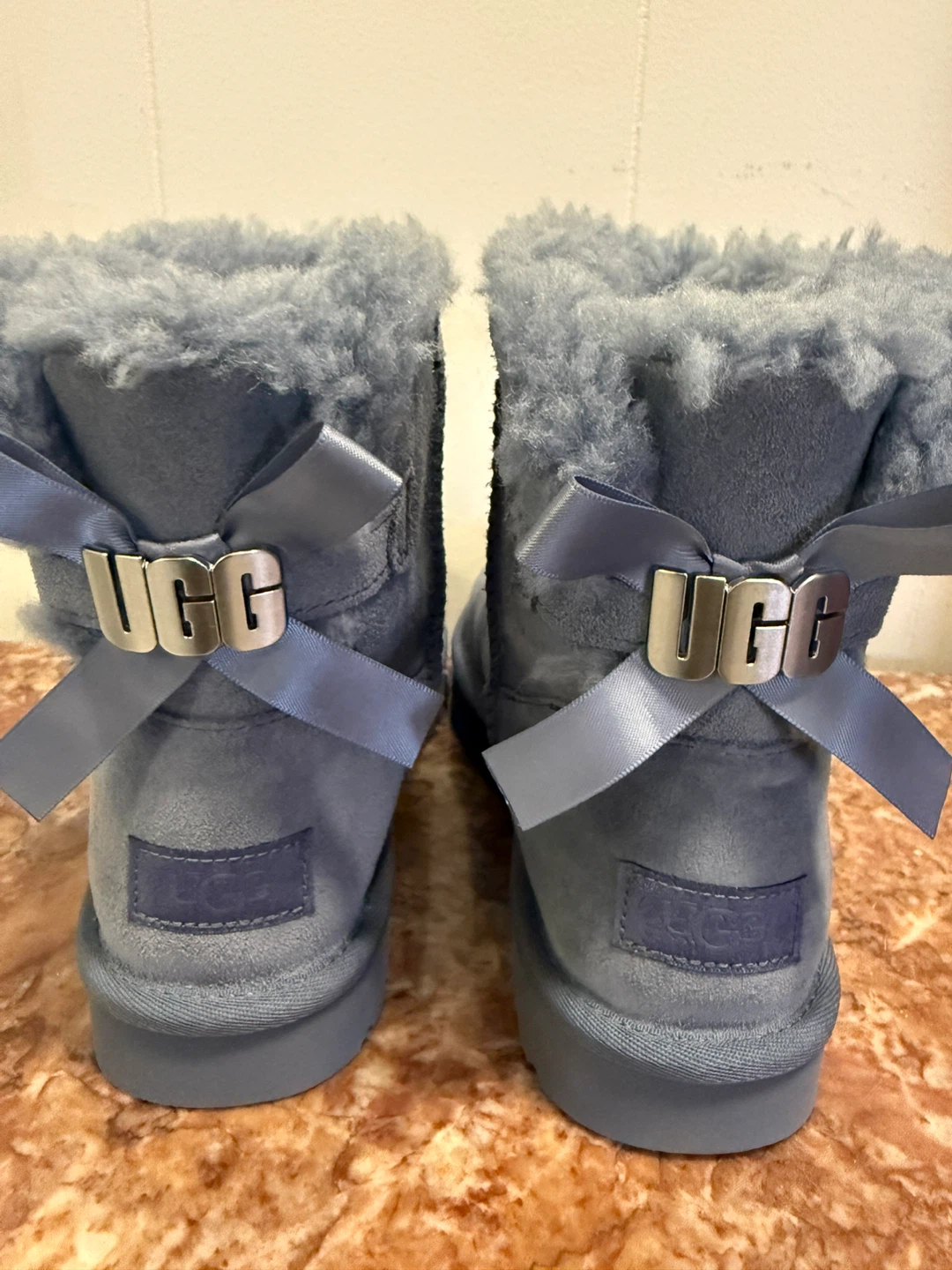 Brand New UGG  Mini Bailey Bow with Metal Charm