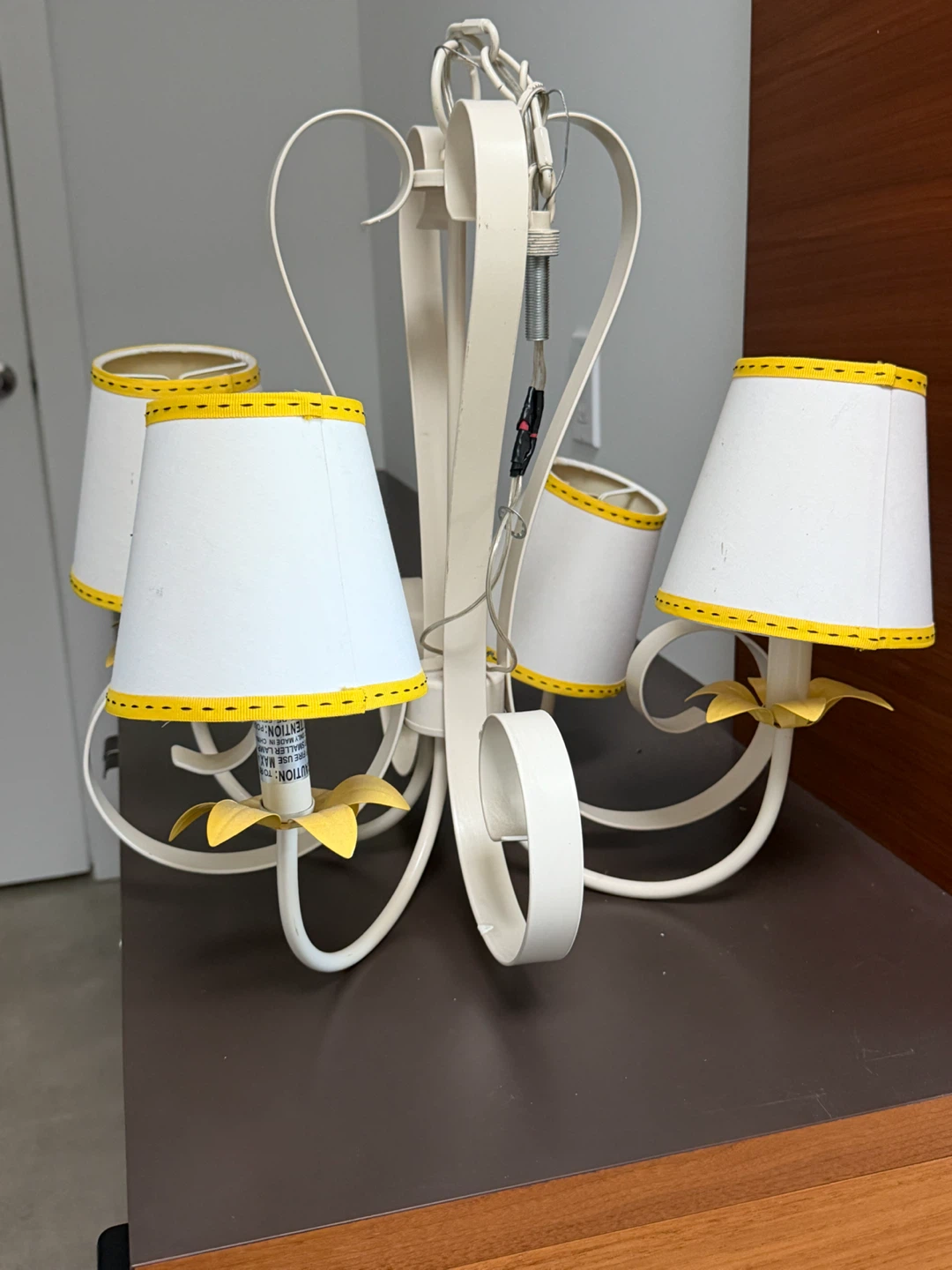 Pottery barn kids Cream and yellow metal chandelier - photo 2