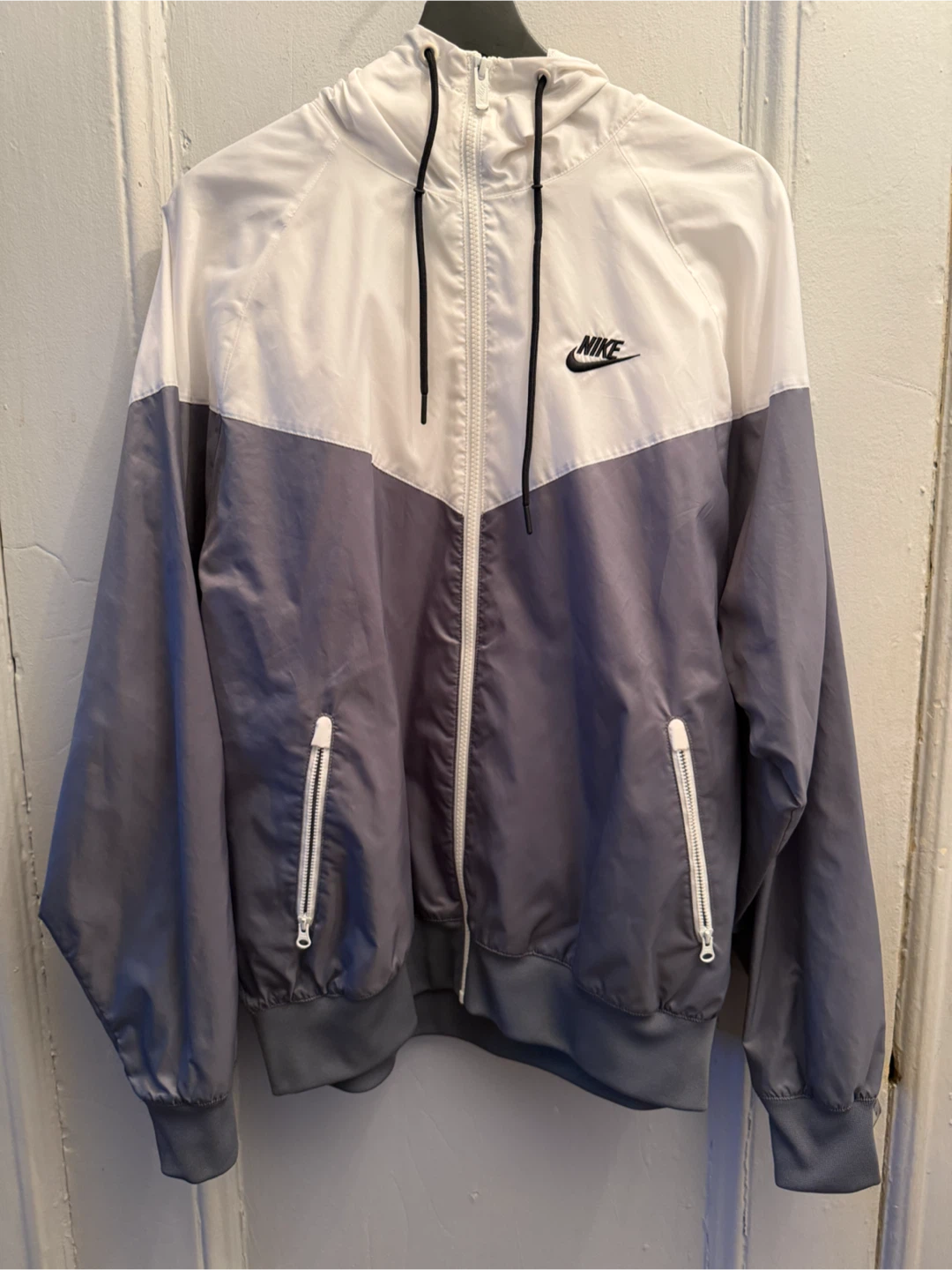 Nike Windbreaker Jacket - White/Grey