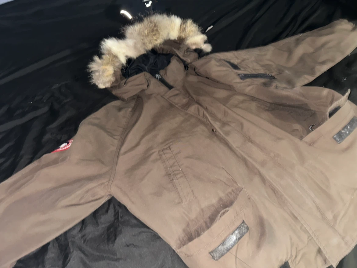 Canada Goose Parka Jacket - photo 2