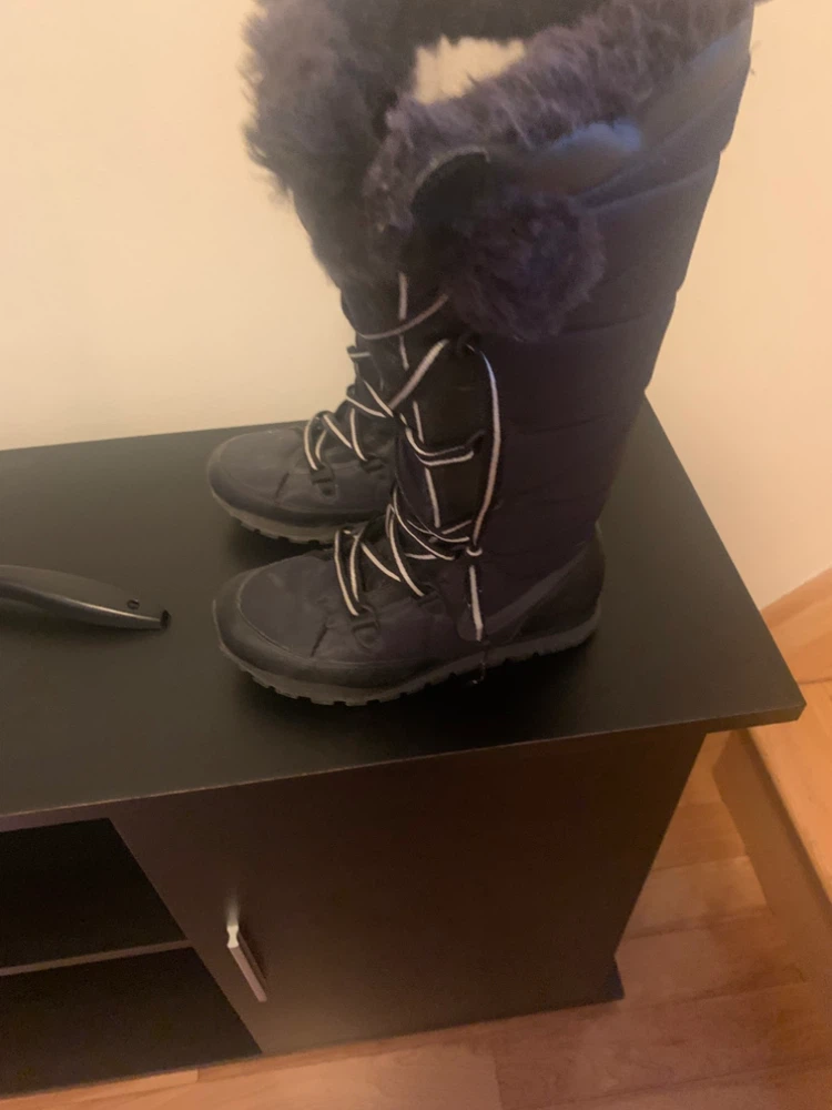 Nike Women's Winter Boots Size 6.5
