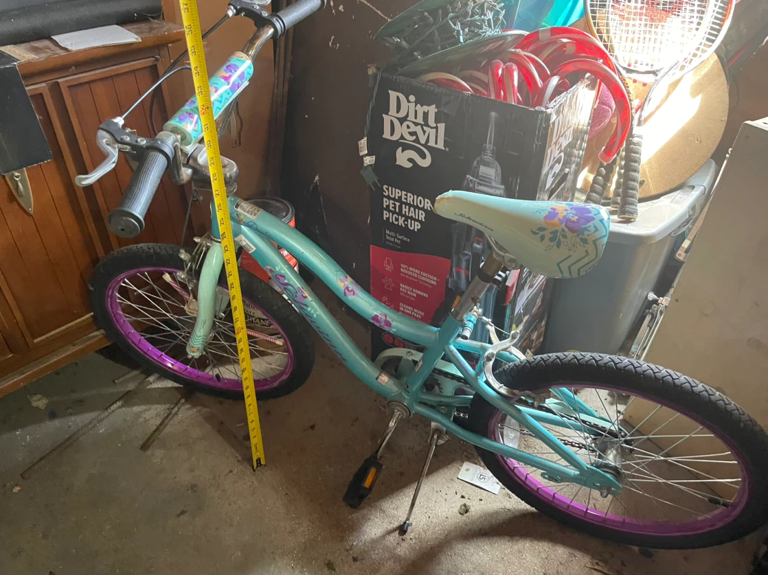 Two Schwinn Kids Bicycles - photo 3
