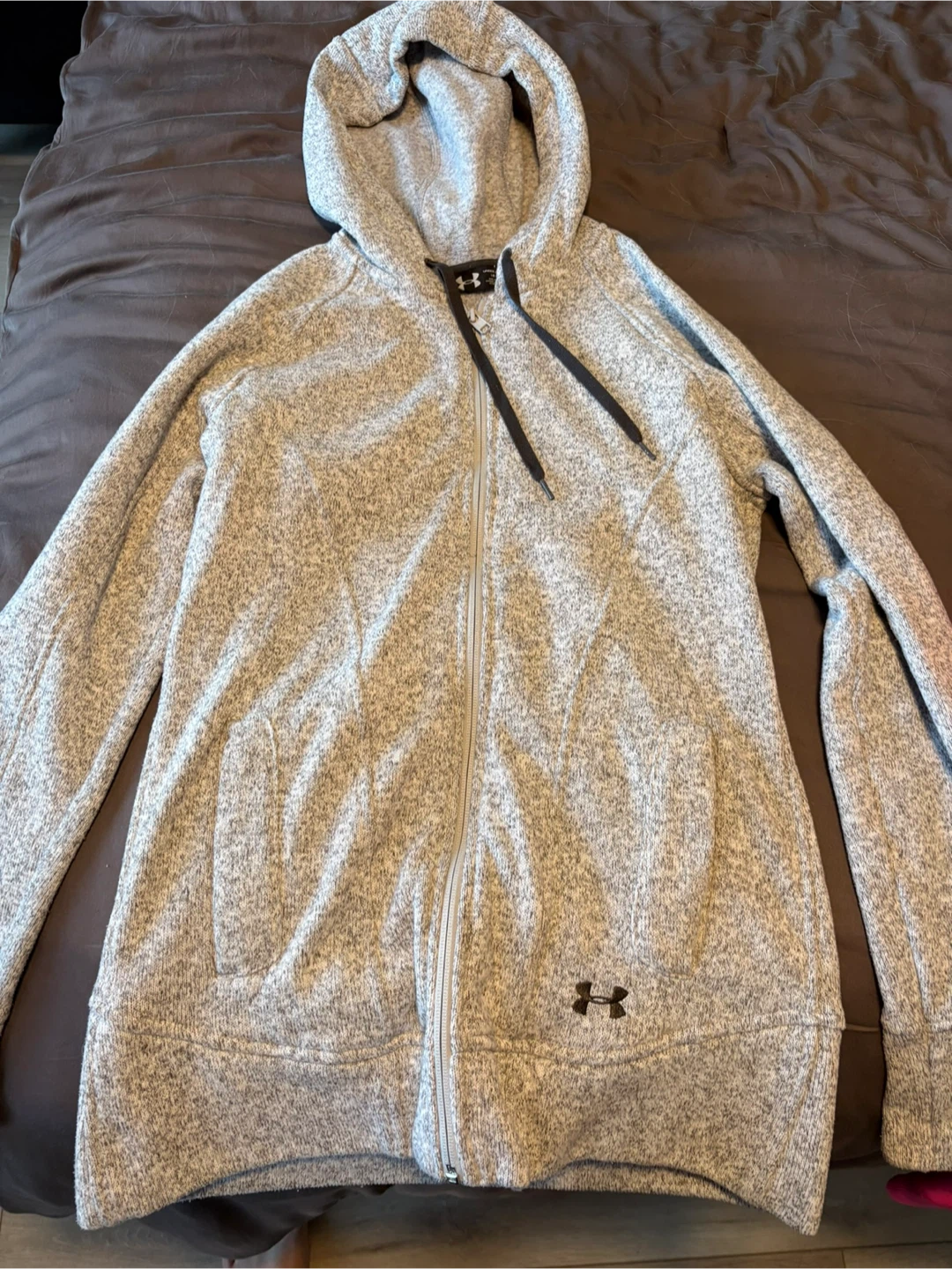 Women’s Under Armour zip up Hoodie - photo 2