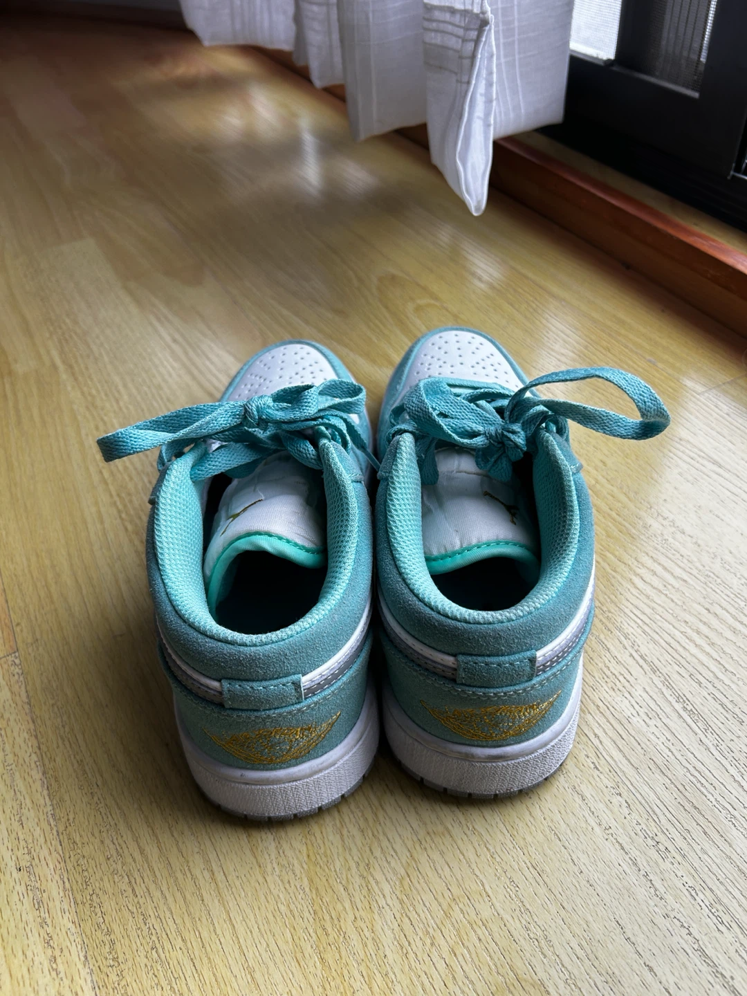 Nike Air Jordan 1 Low Shoes - photo 3
