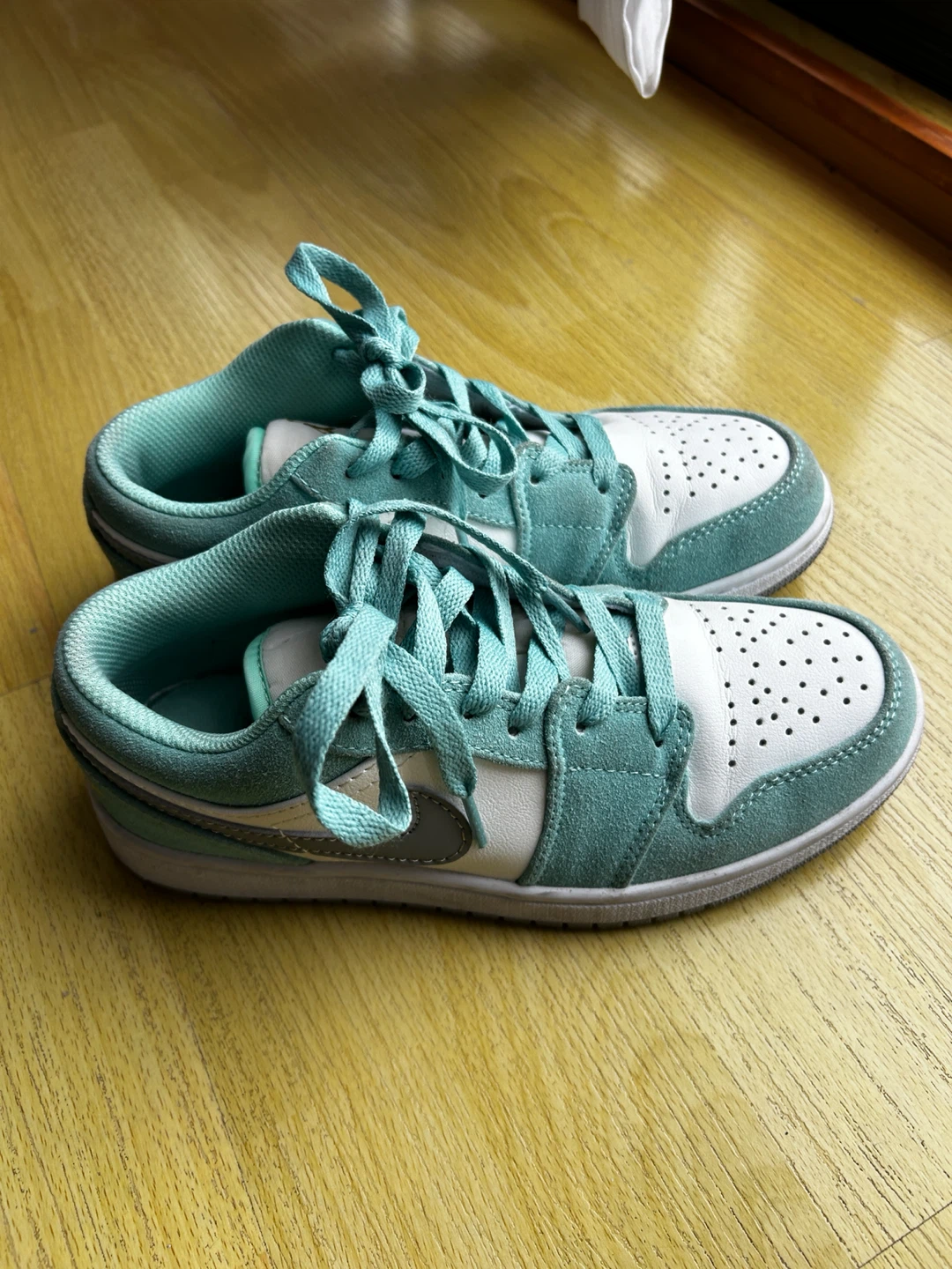 Nike Air Jordan 1 Low Shoes - photo 4