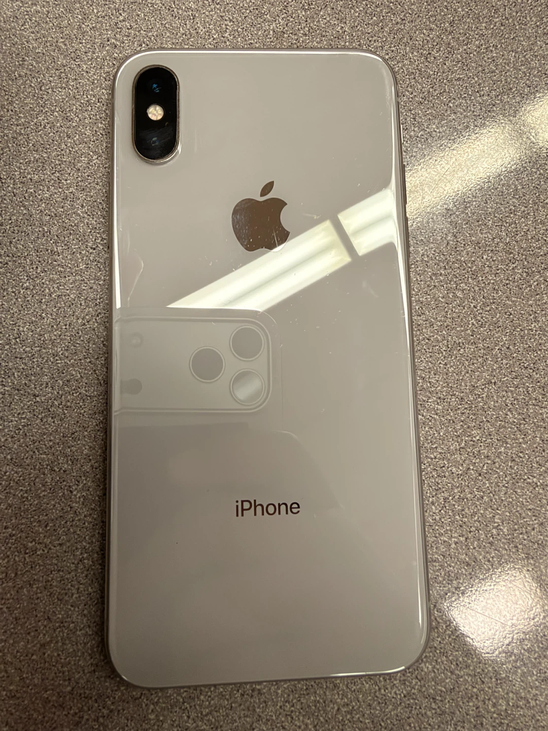 Apple iPhone XS - photo 3