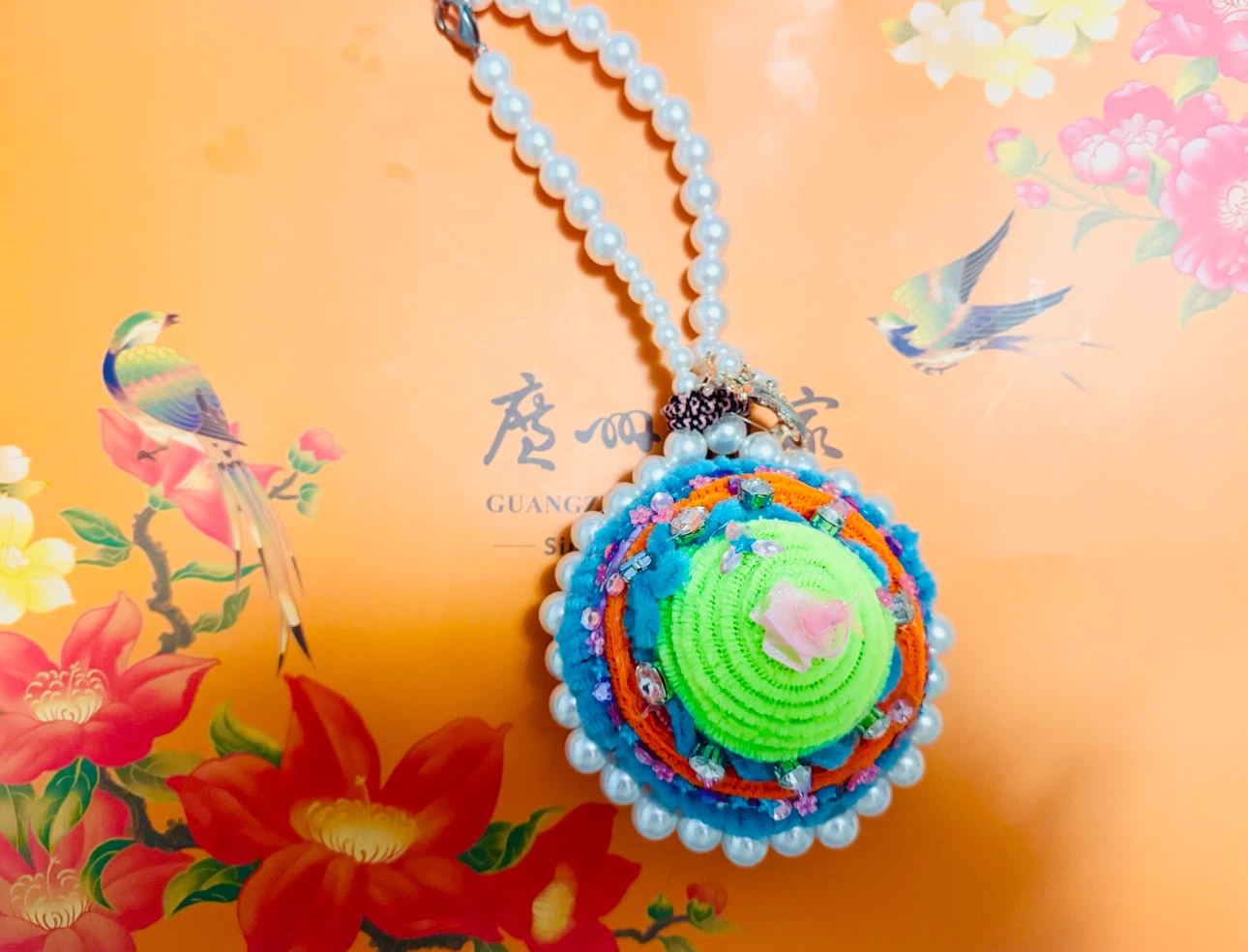 Decorative floral faux-pearl charm - photo 2