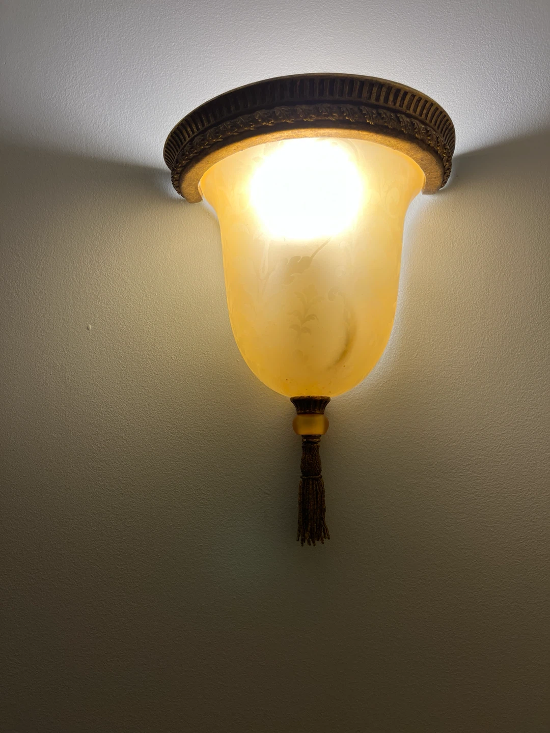 Traditional Style Wall Sconce Light - photo 2