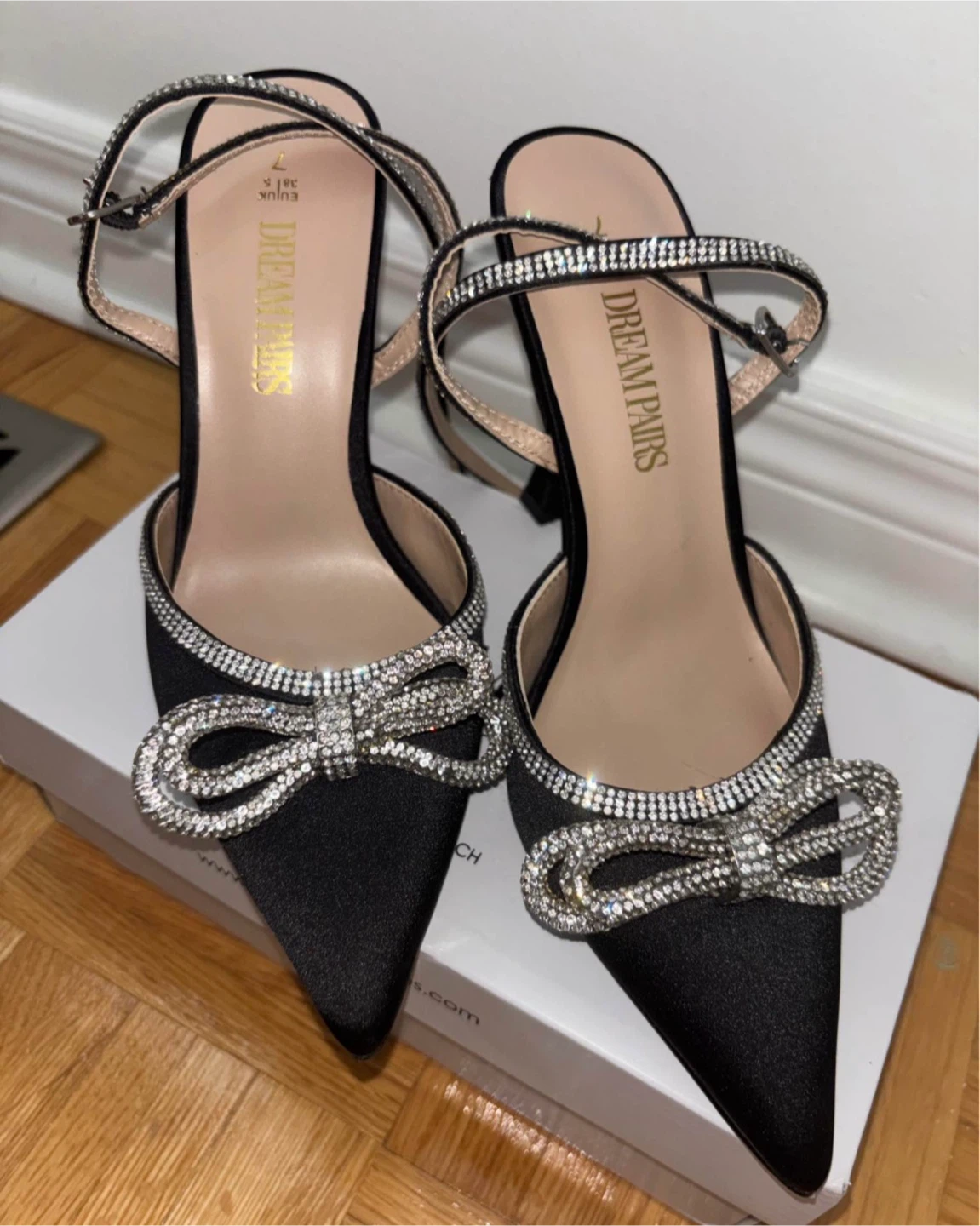 Dream Pairs Rhinestone Bow Heels