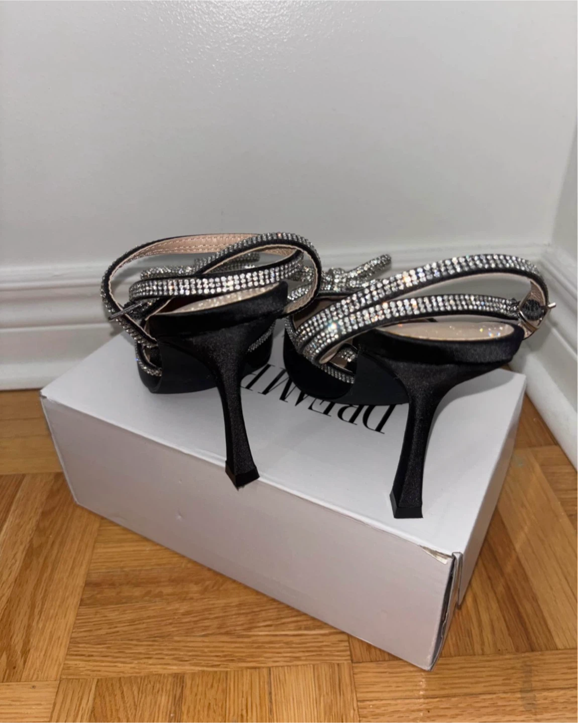 Dream Pairs Rhinestone Bow Heels - photo 2