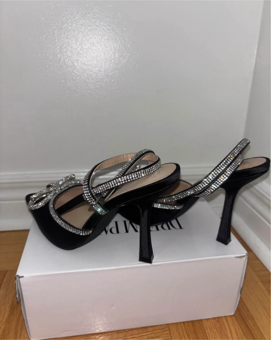 Dream Pairs Rhinestone Bow Heels - photo 3