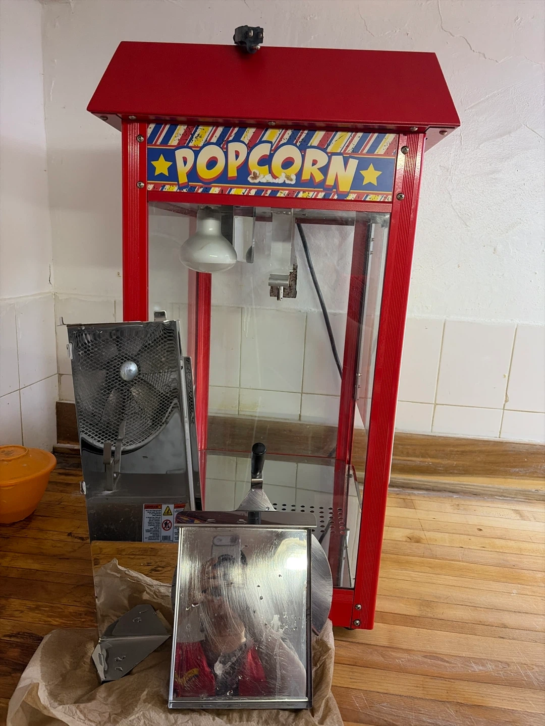 Winco Commercial Popcorn Machine