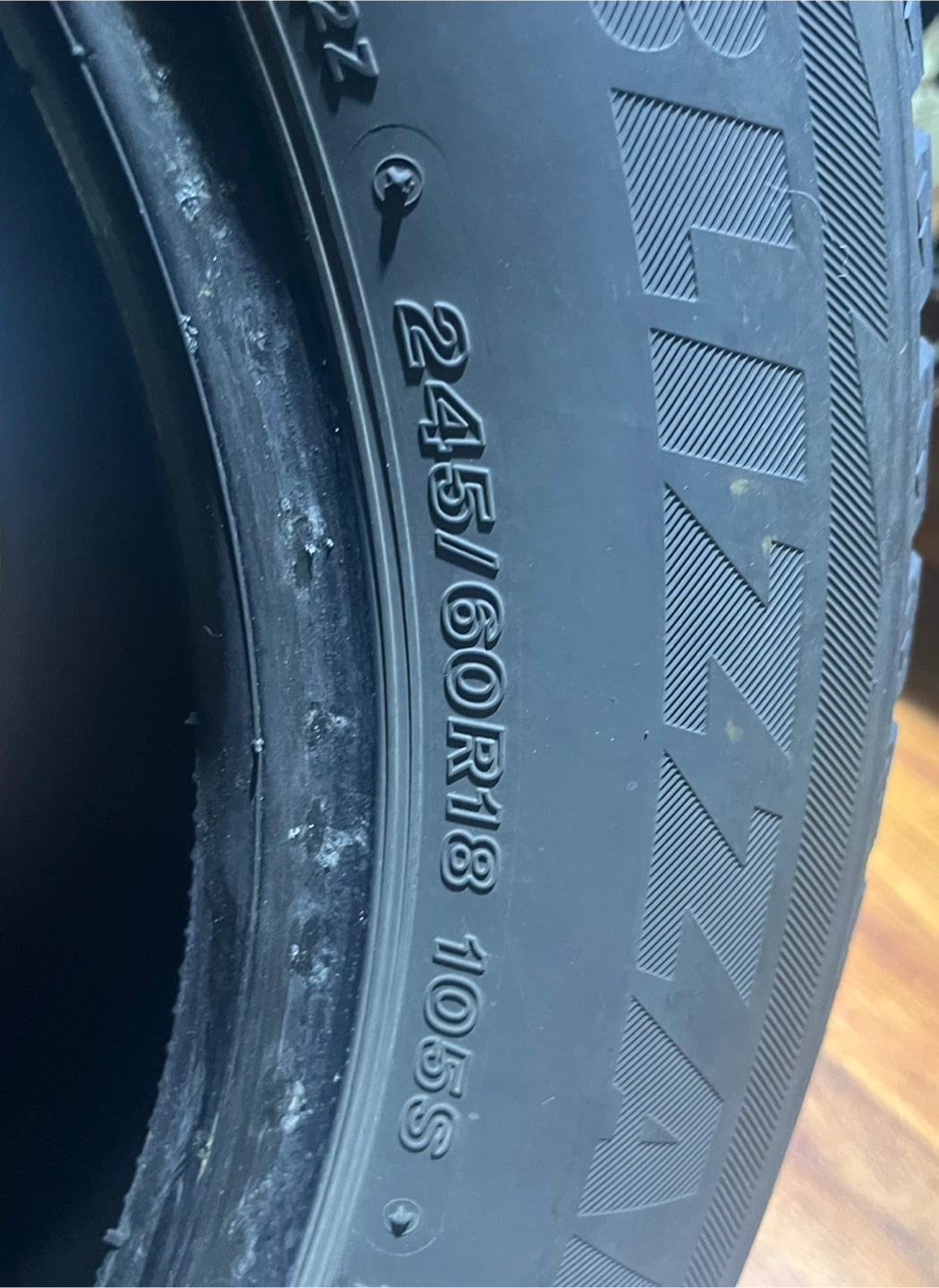 Bridgestone Blizzak Winter Tires 245/60R18 - photo 2