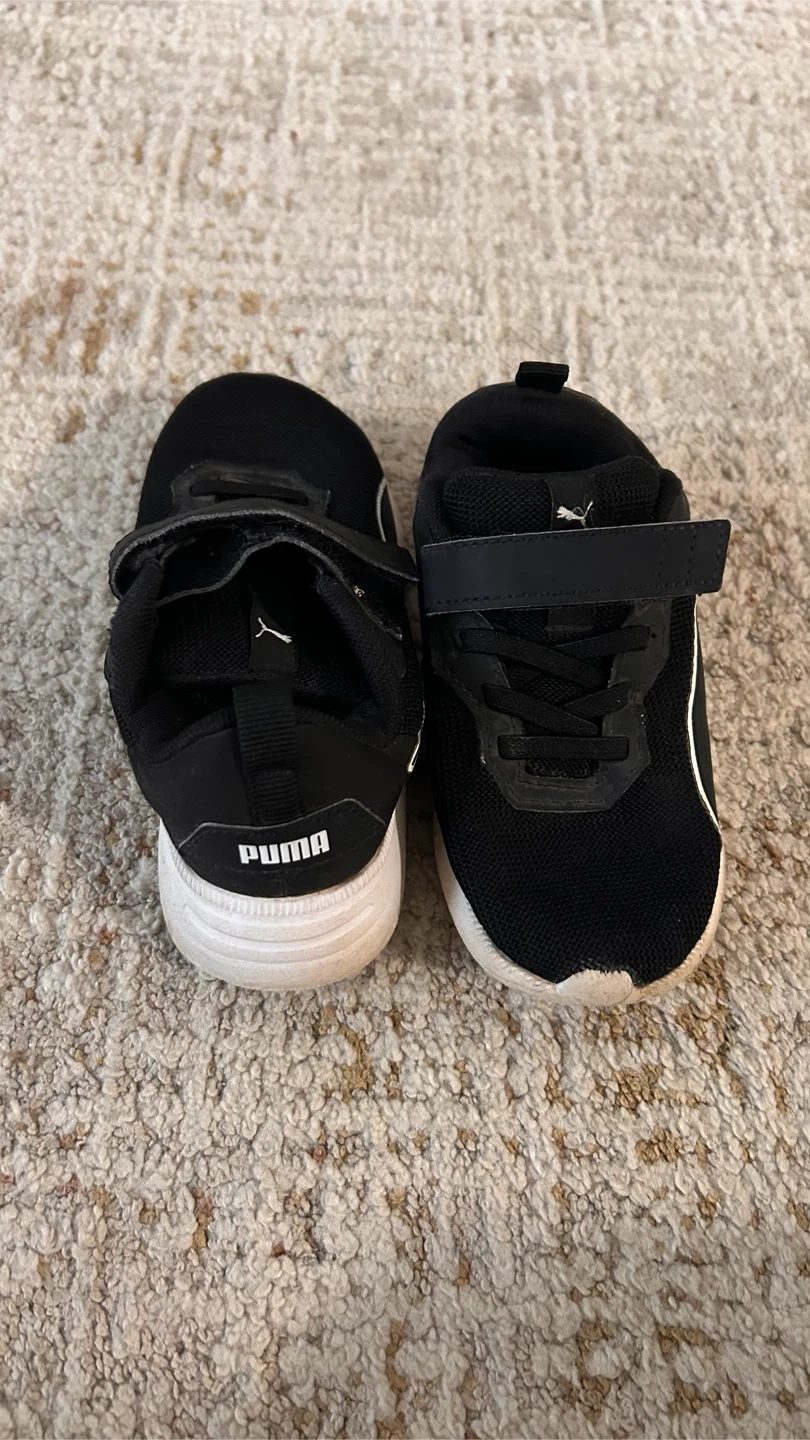 Puma Black Sneakers Size 10C