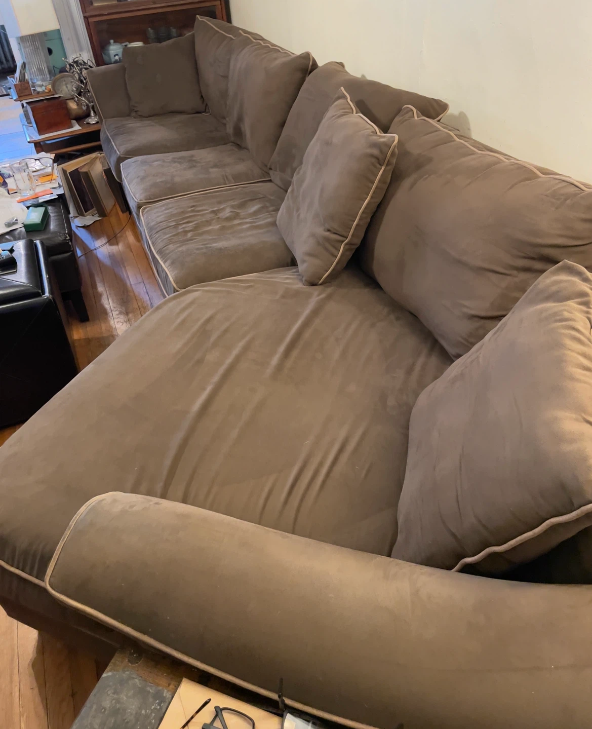 Comfy large sectional - photo 5