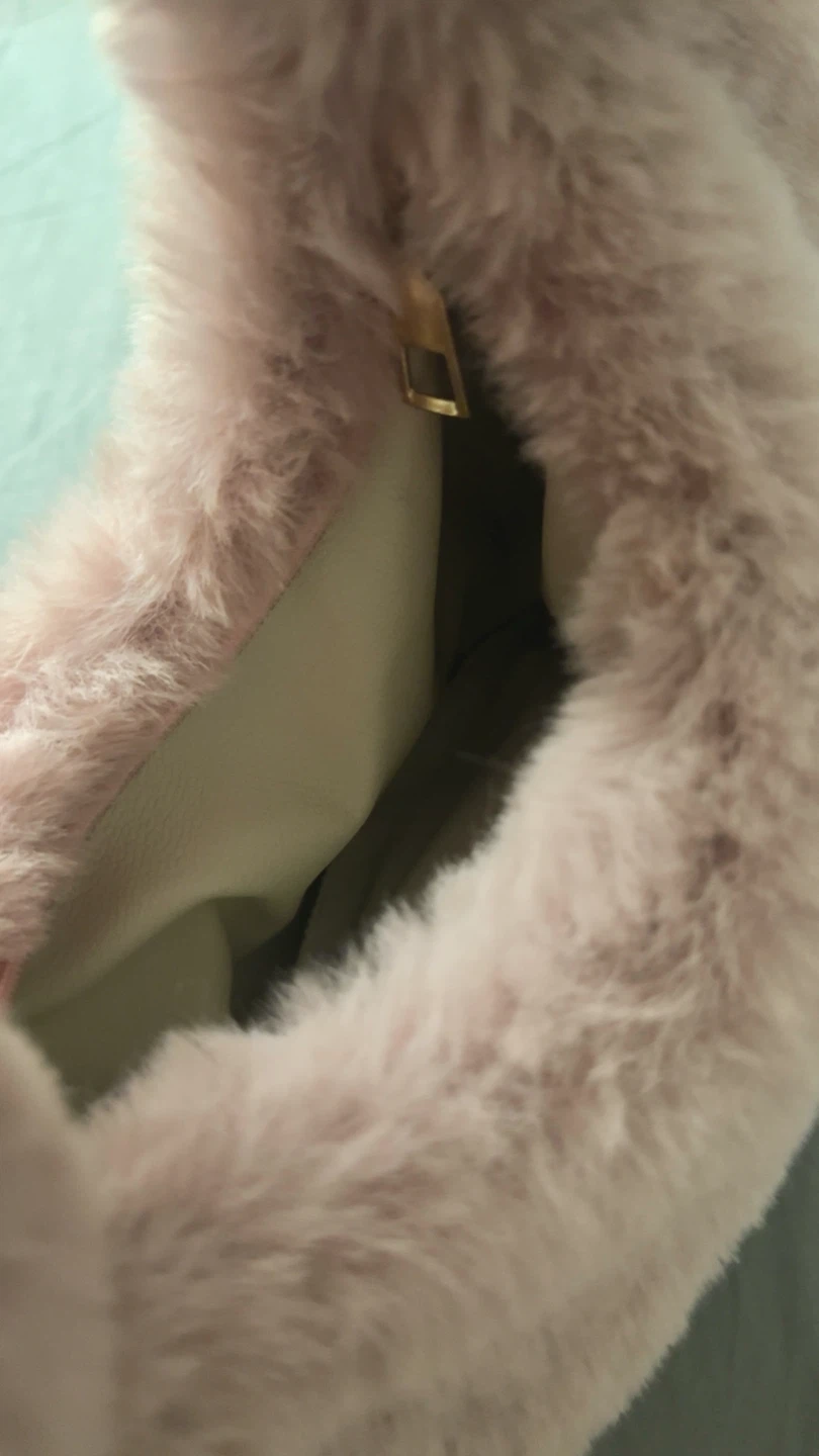 Plush Faux Fur Dusty Pink Hobo Tote Bag - photo 3