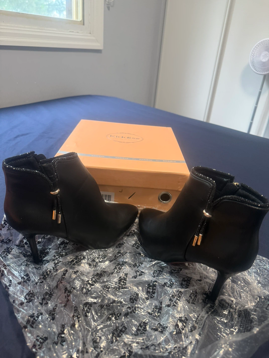 Kiddi Black Ankle Boots Size 37