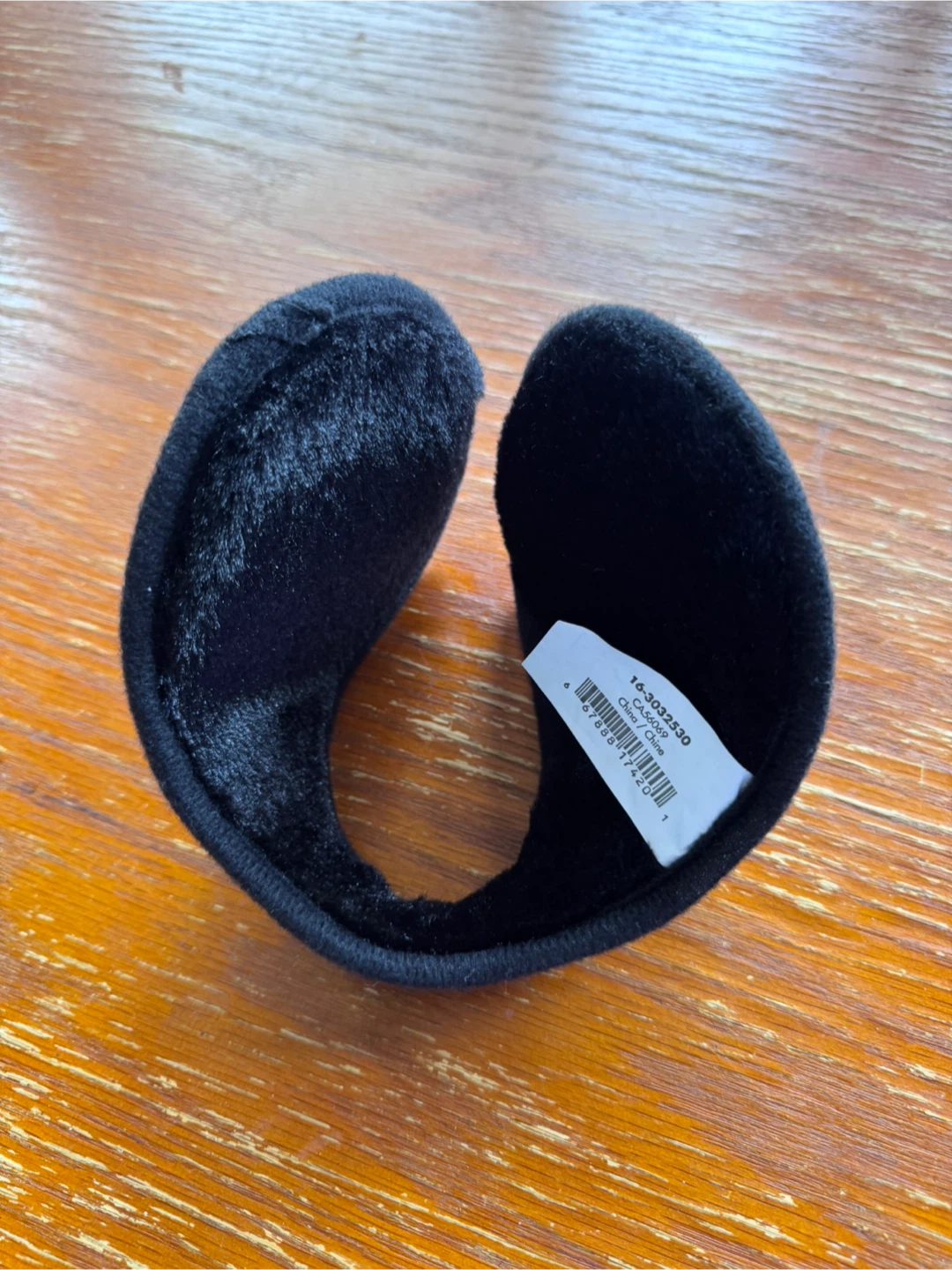 Black Fleece Earmuffs - photo 2