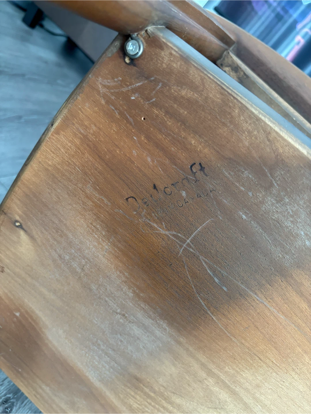 MCM Side Table — Deilcraft, Made in Canada - photo 5
