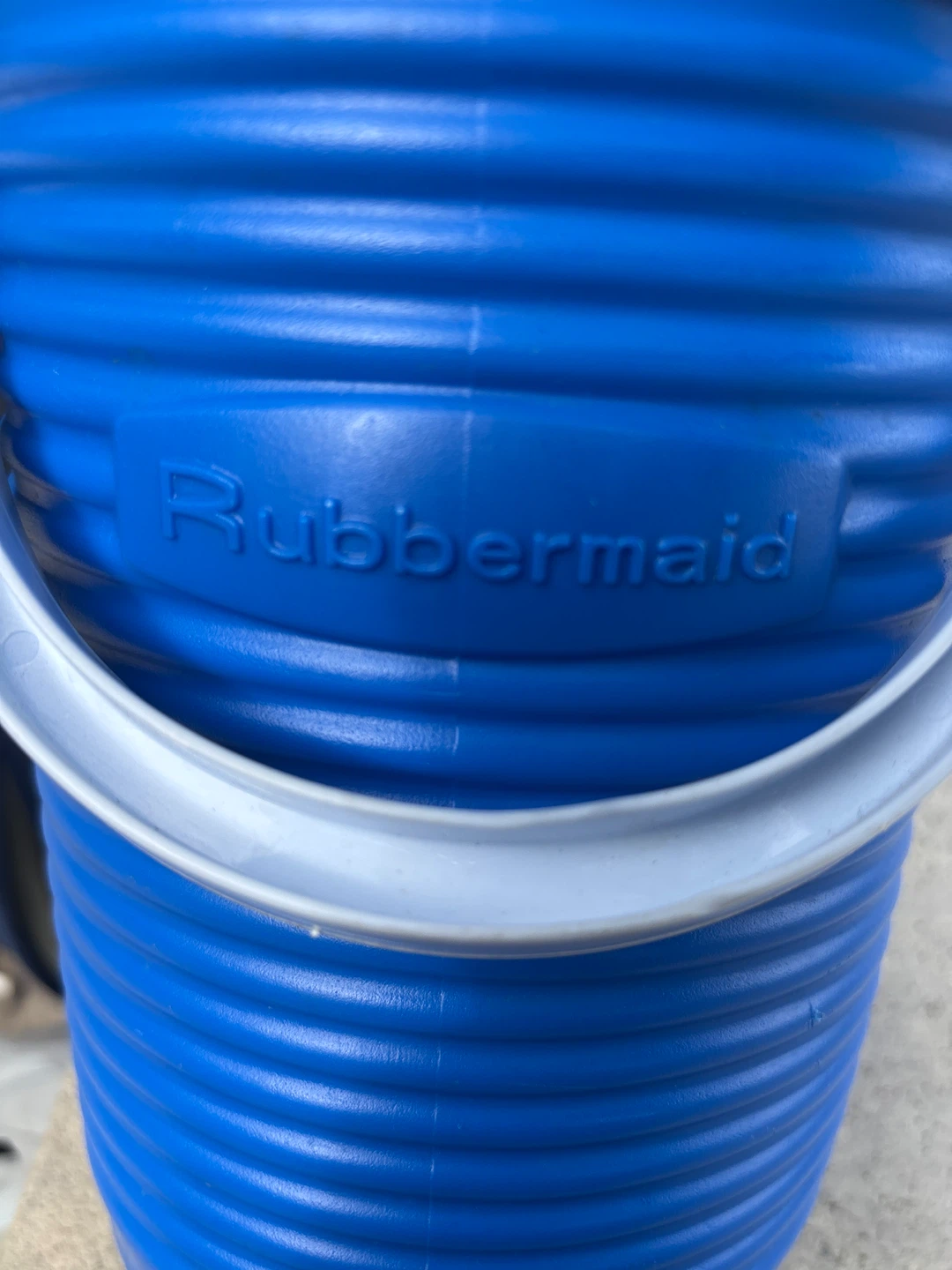 Rubbermaid Blue Insulated Jug