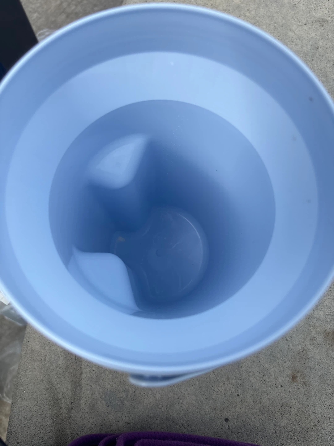 Rubbermaid Blue Insulated Jug - photo 3