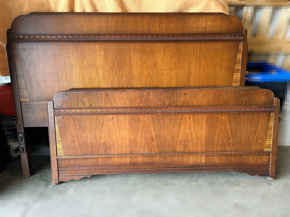 1930’s Bedroom Set - photo 3