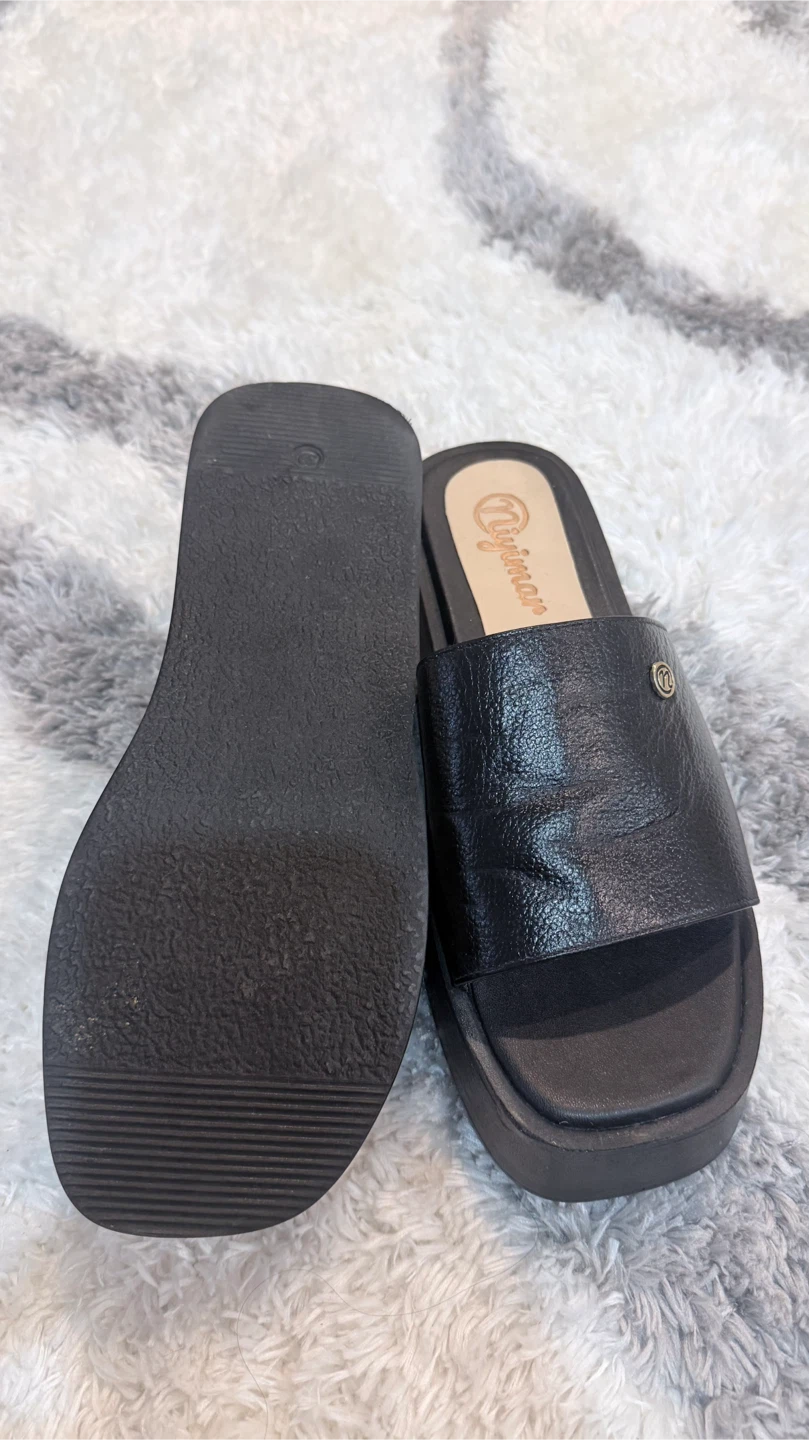 Niyimar Black Platform Slides - photo 2