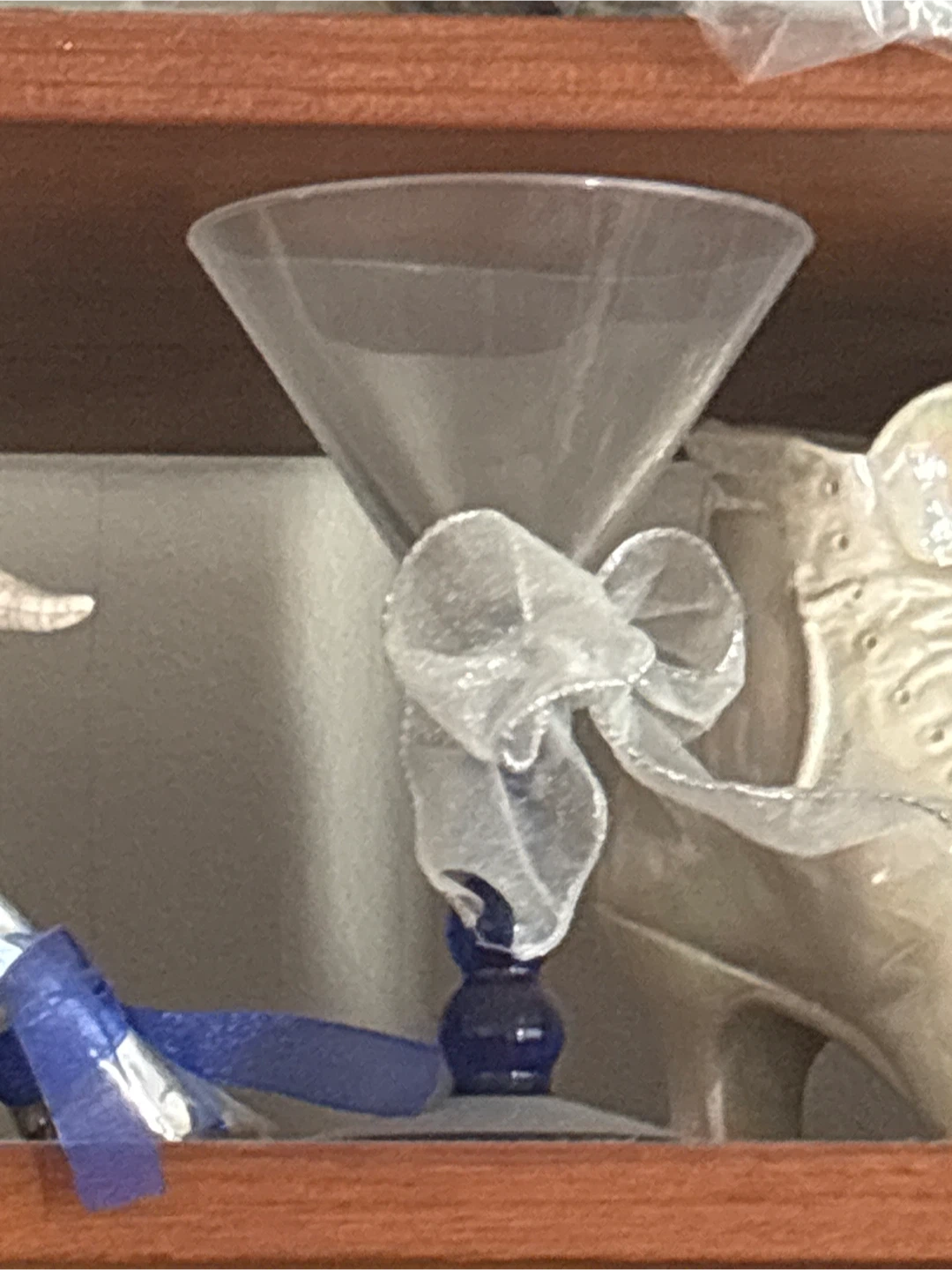 Assorted Clear Glass Vases/Wine glasses /Fish bowls - photo 2
