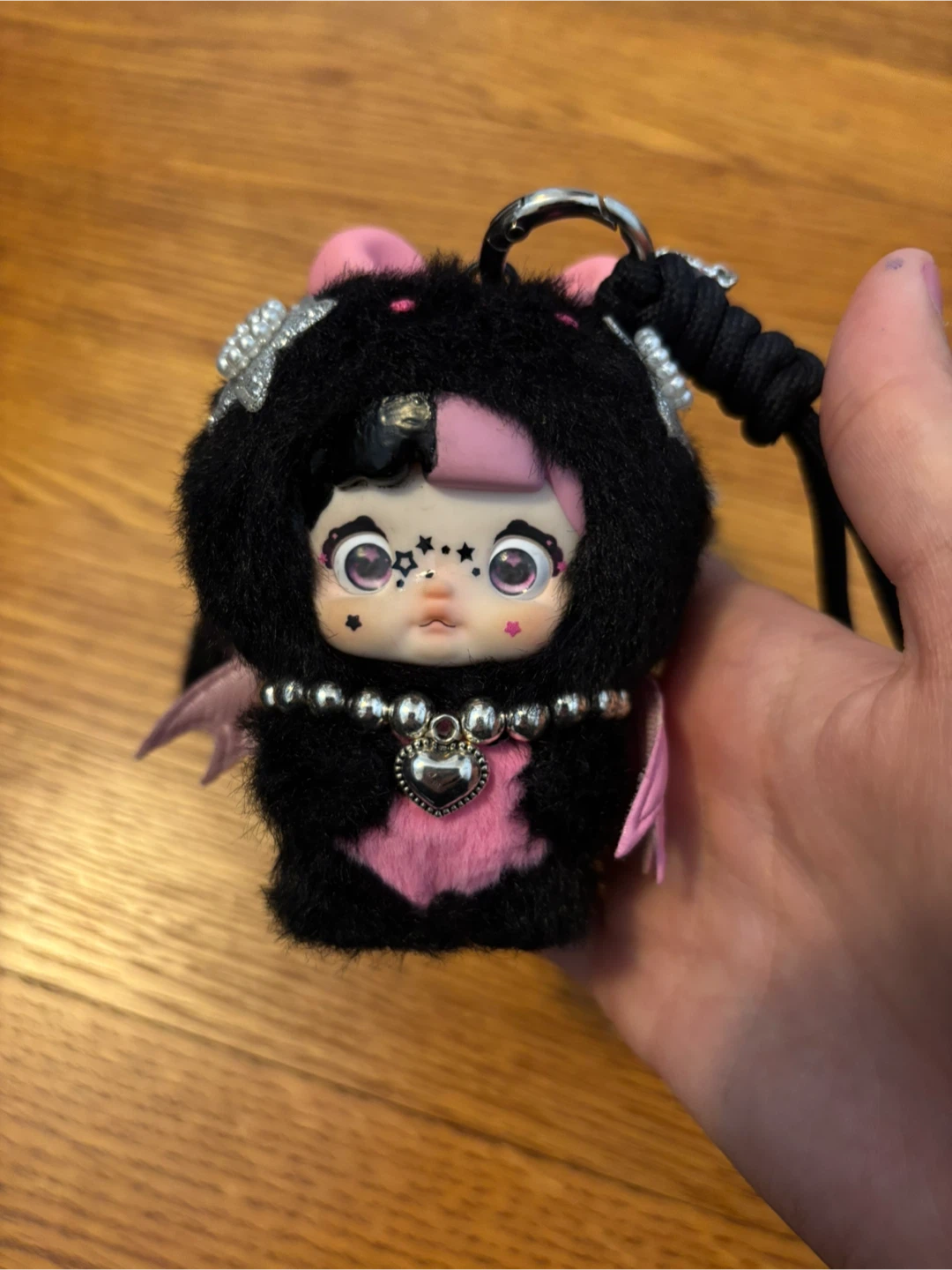 Nommi (custom) pendant