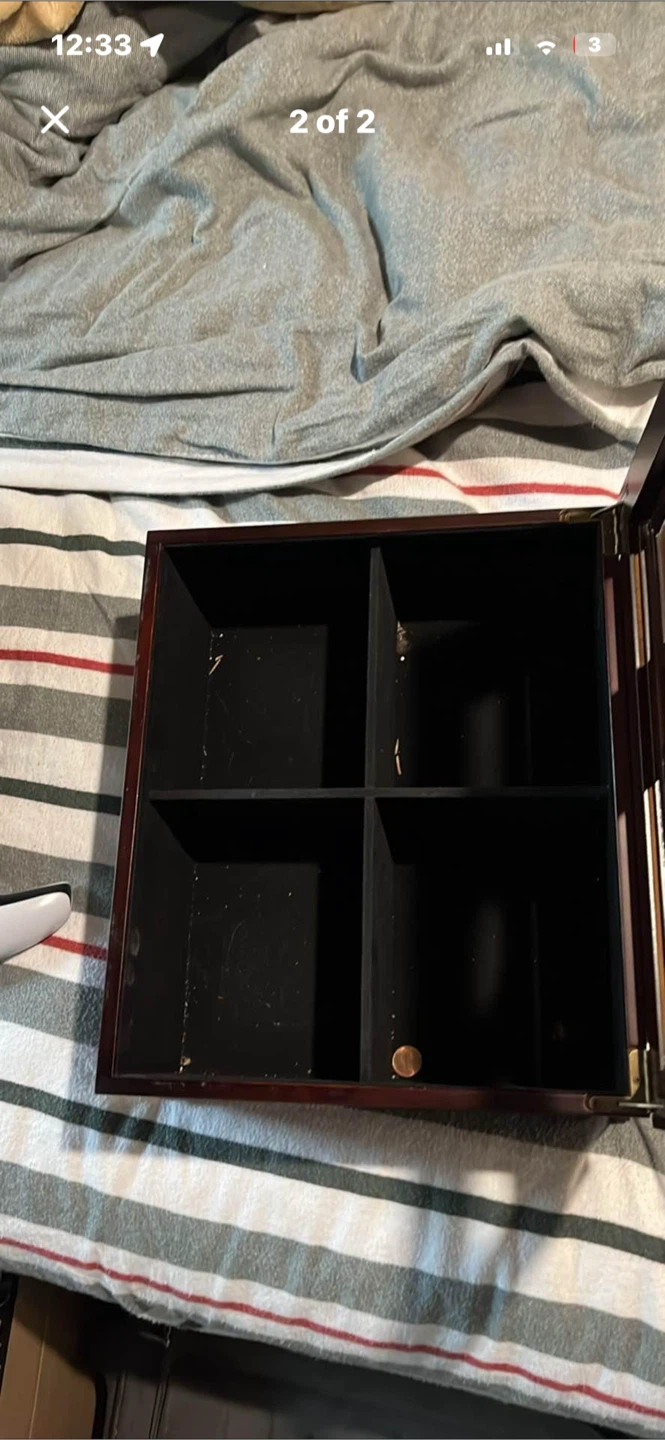 Wooden keepsake or jewelry box || Holds pictures - photo 2