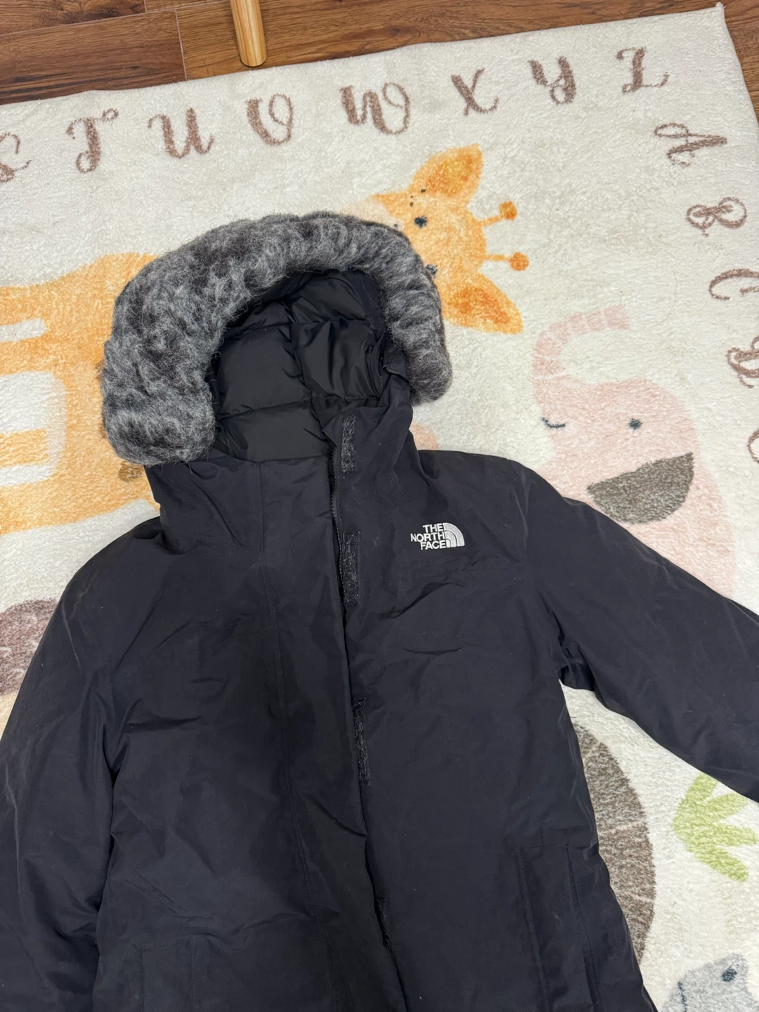 The North Face 550 Black Down Parka - photo 5