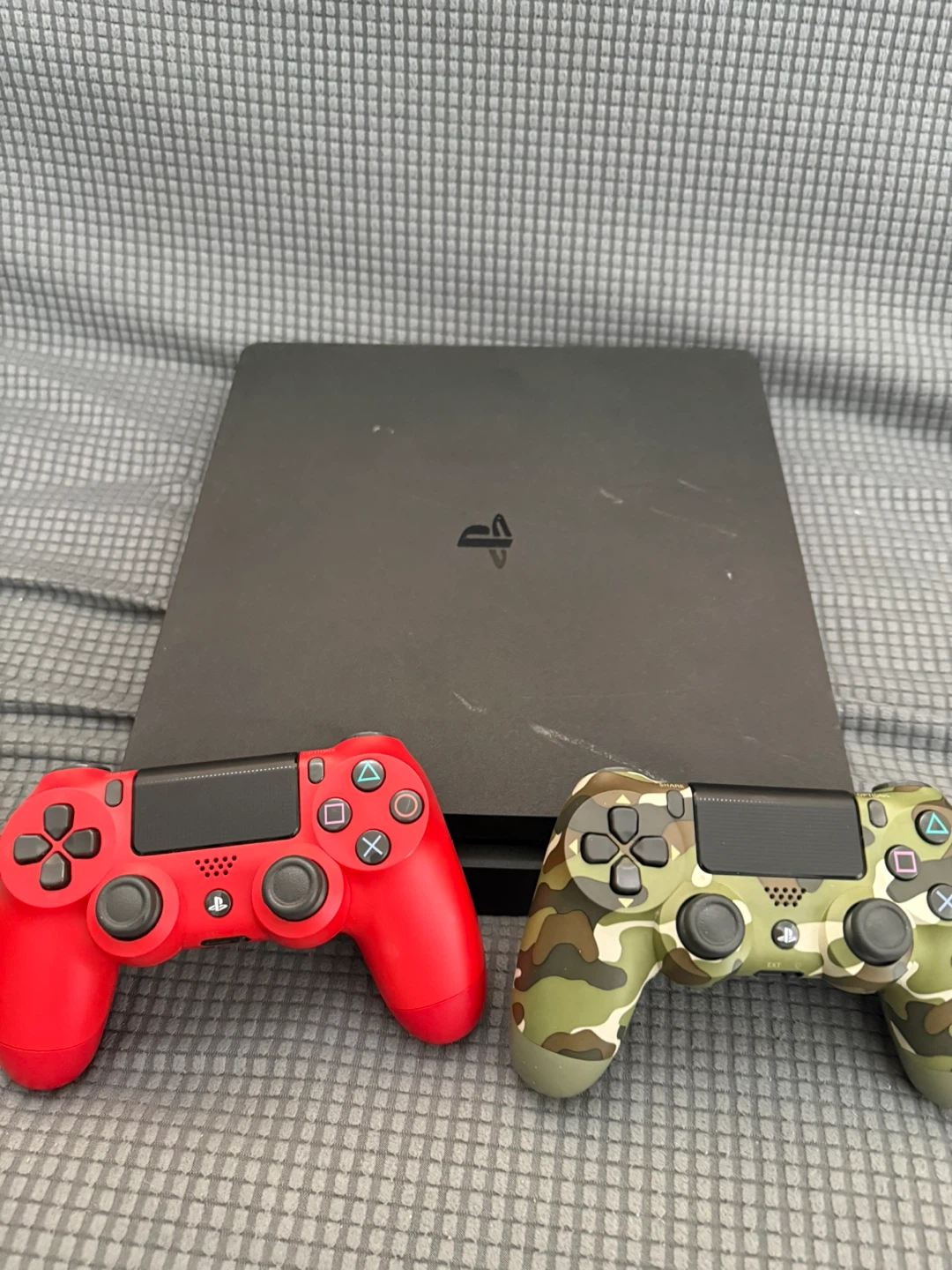 Sony PlayStation 4 500GB Console - photo 3